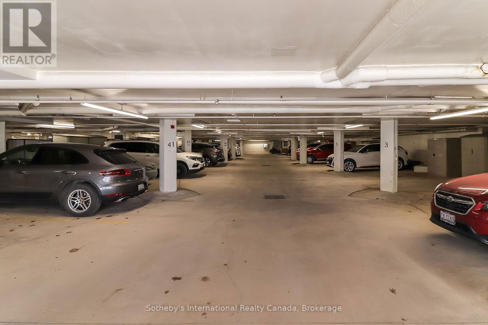 402 - 16 RAGLAN STREET Image 33