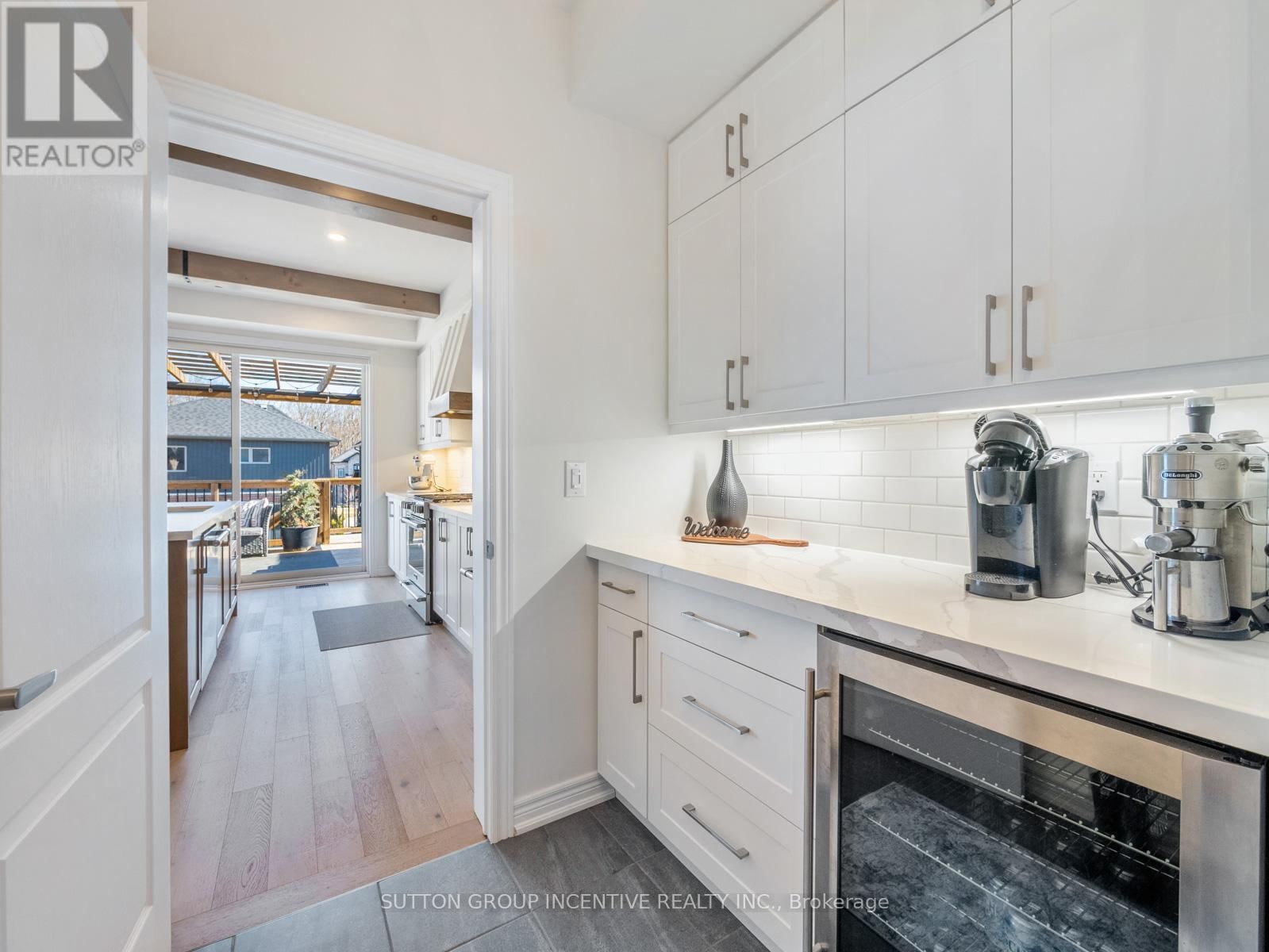 3007 ANNALYSSE DRIVE Image 15