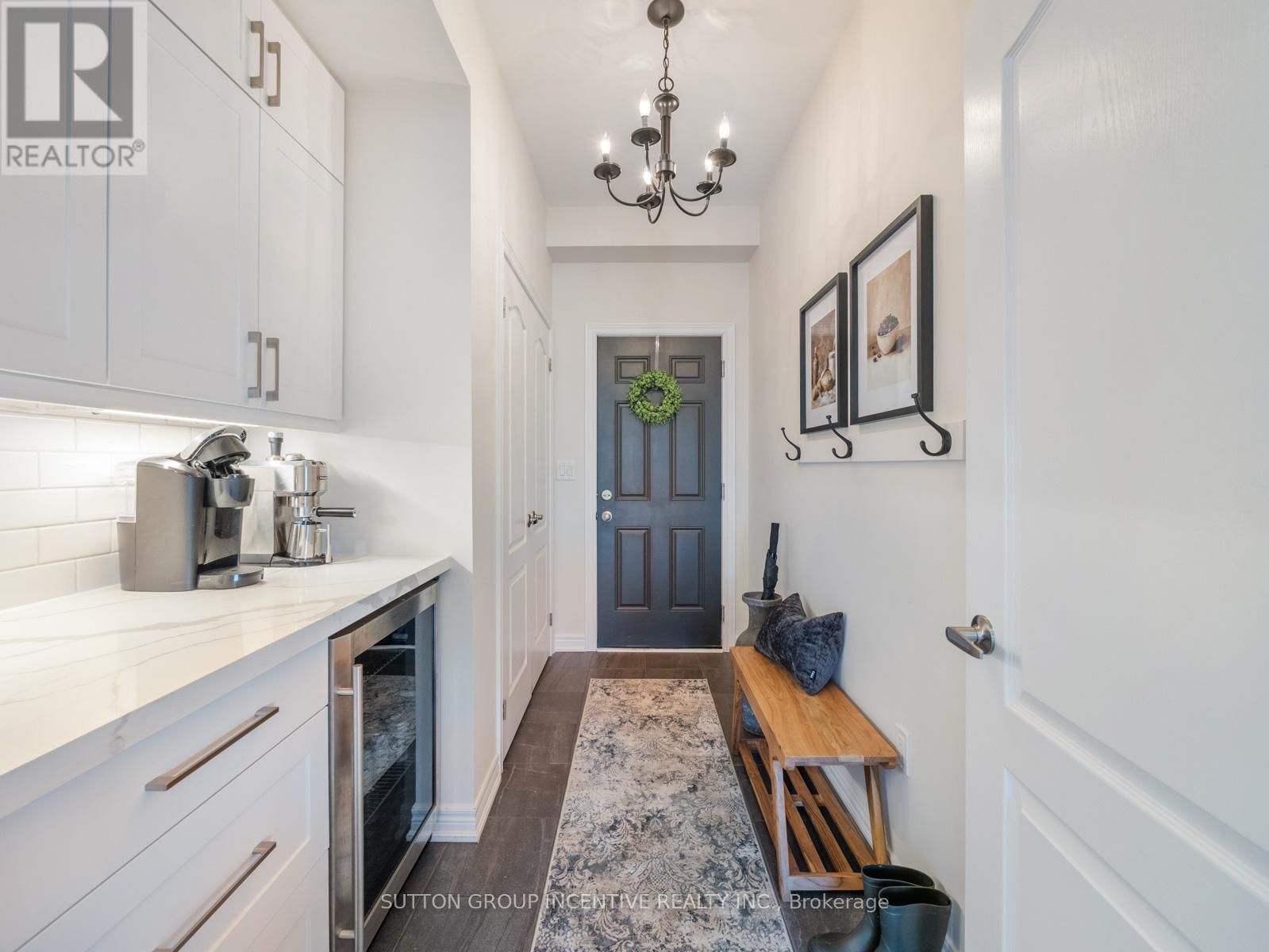 3007 ANNALYSSE DRIVE Image 16