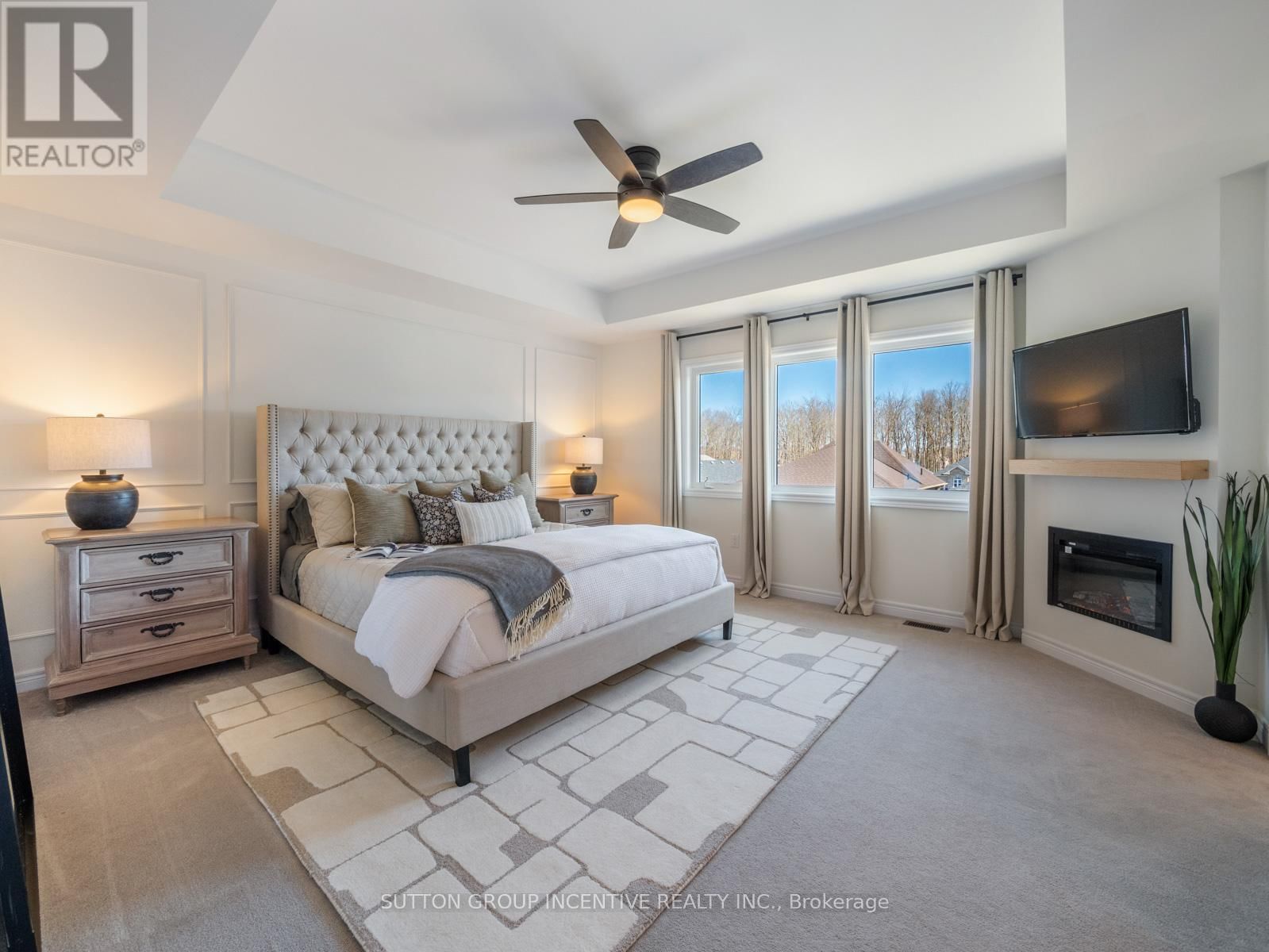 3007 ANNALYSSE DRIVE Image 21