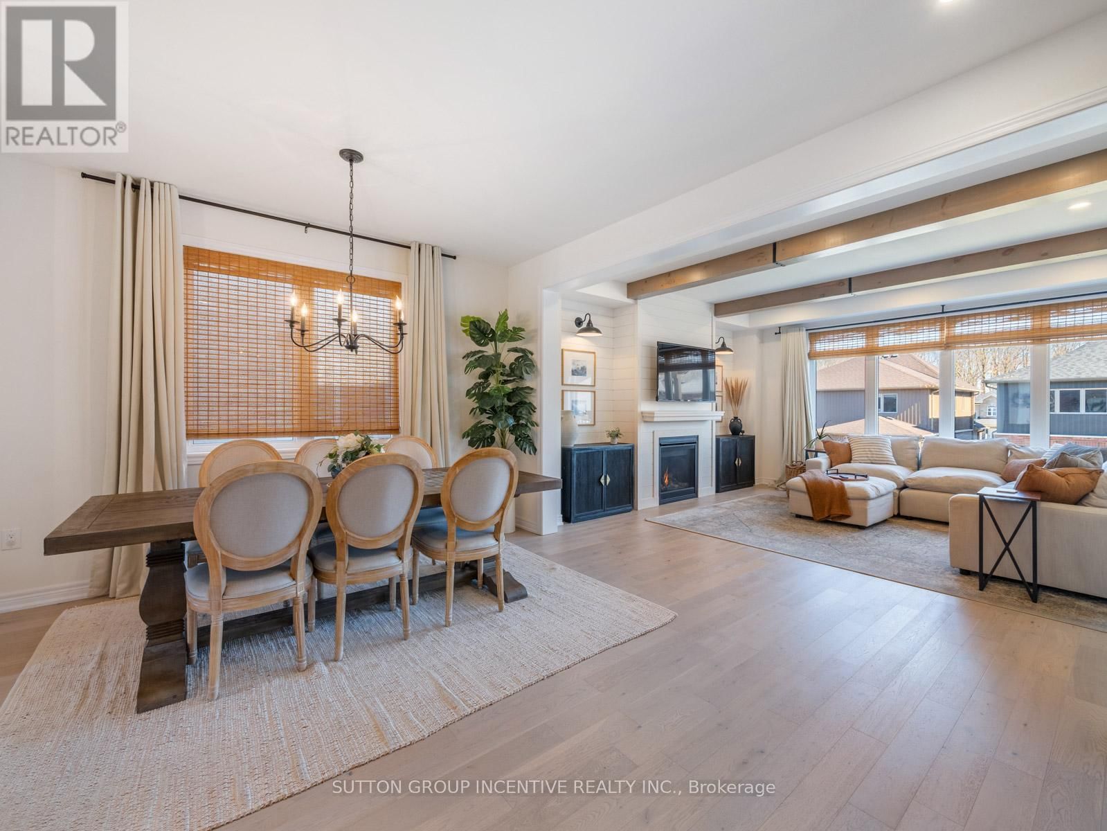 3007 ANNALYSSE DRIVE Image 3