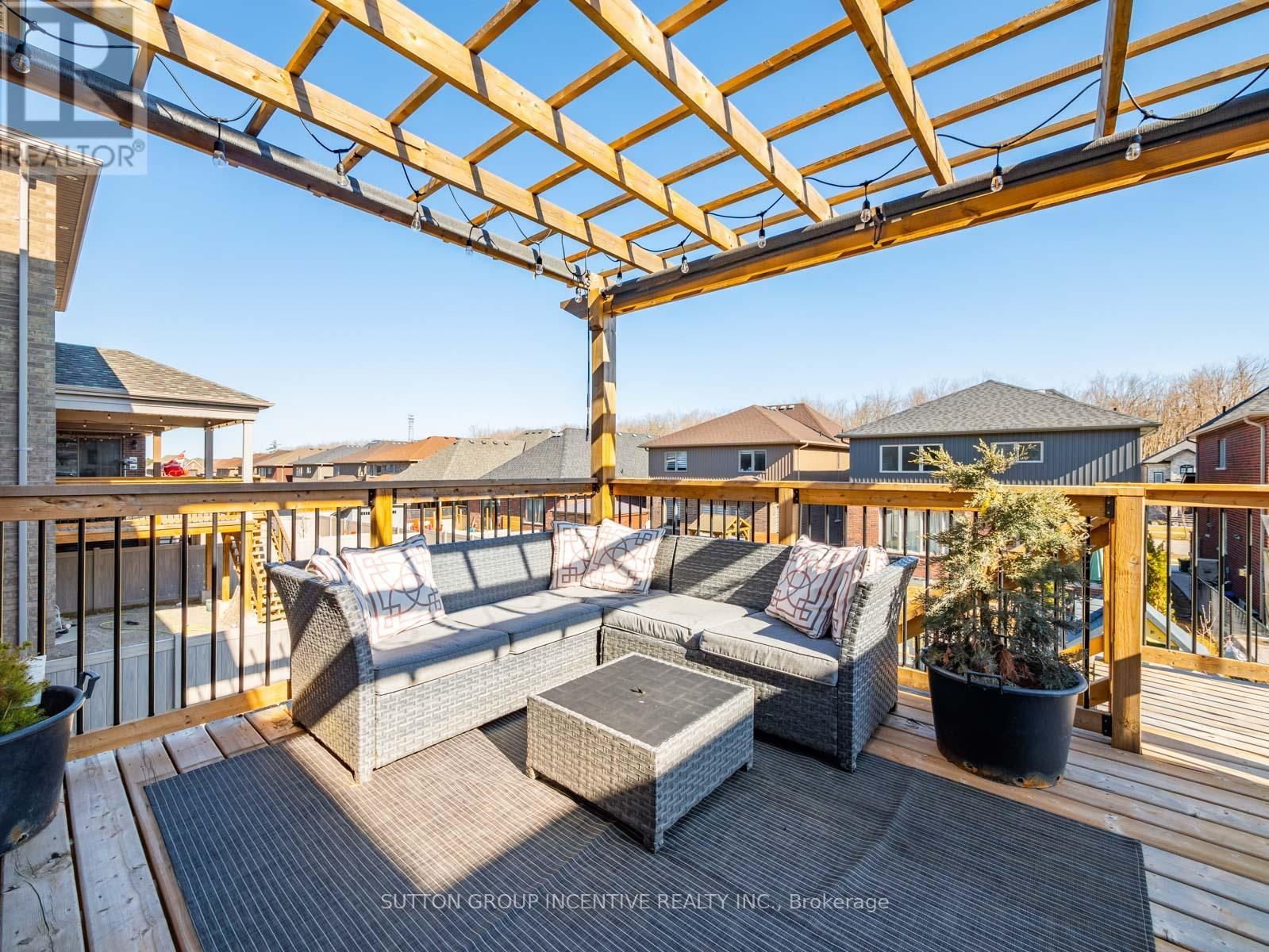 3007 ANNALYSSE DRIVE Image 39