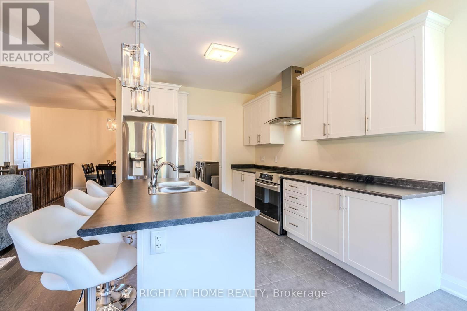 9 BEAUSOLEIL DRIVE Image 11