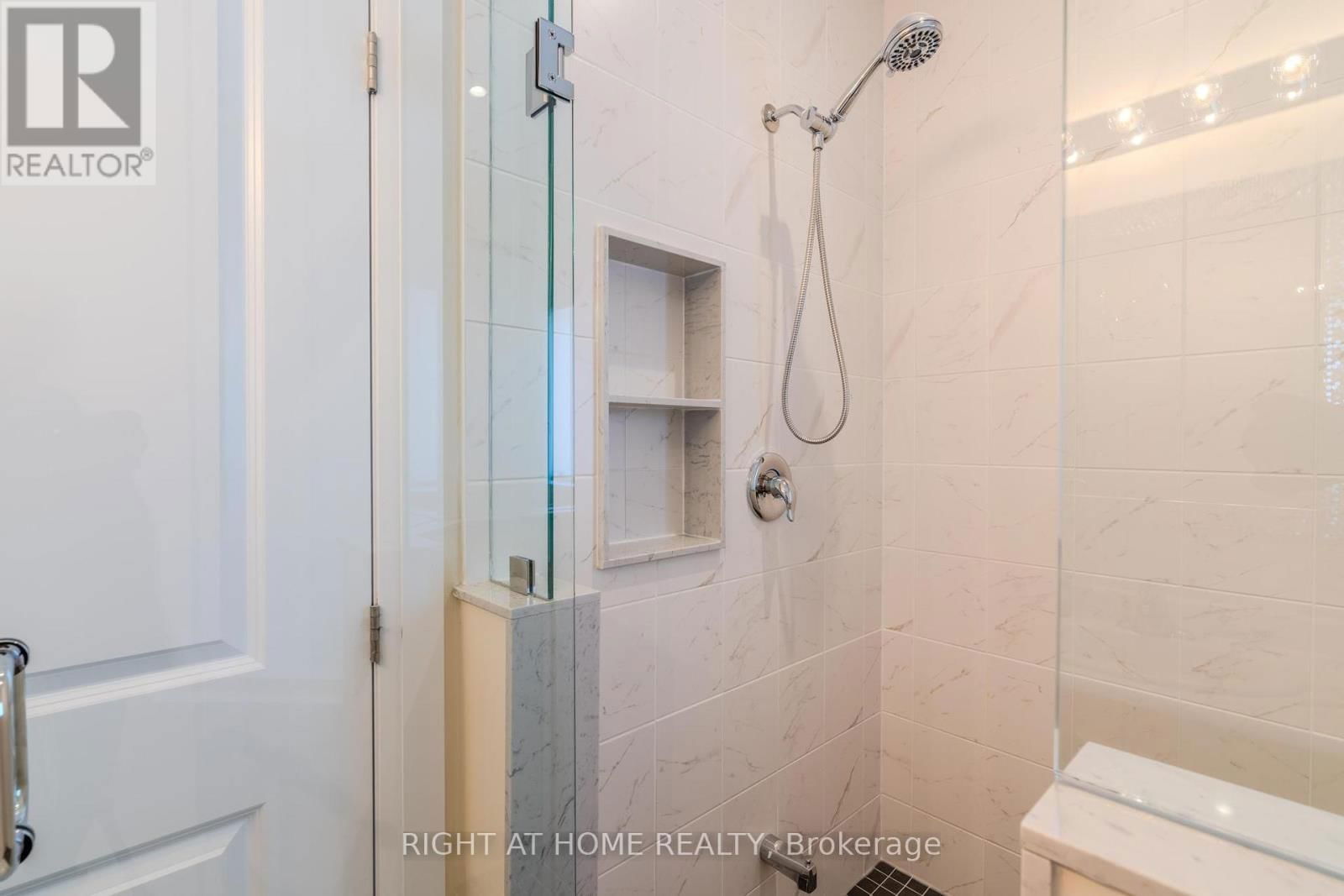 9 BEAUSOLEIL DRIVE Image 24