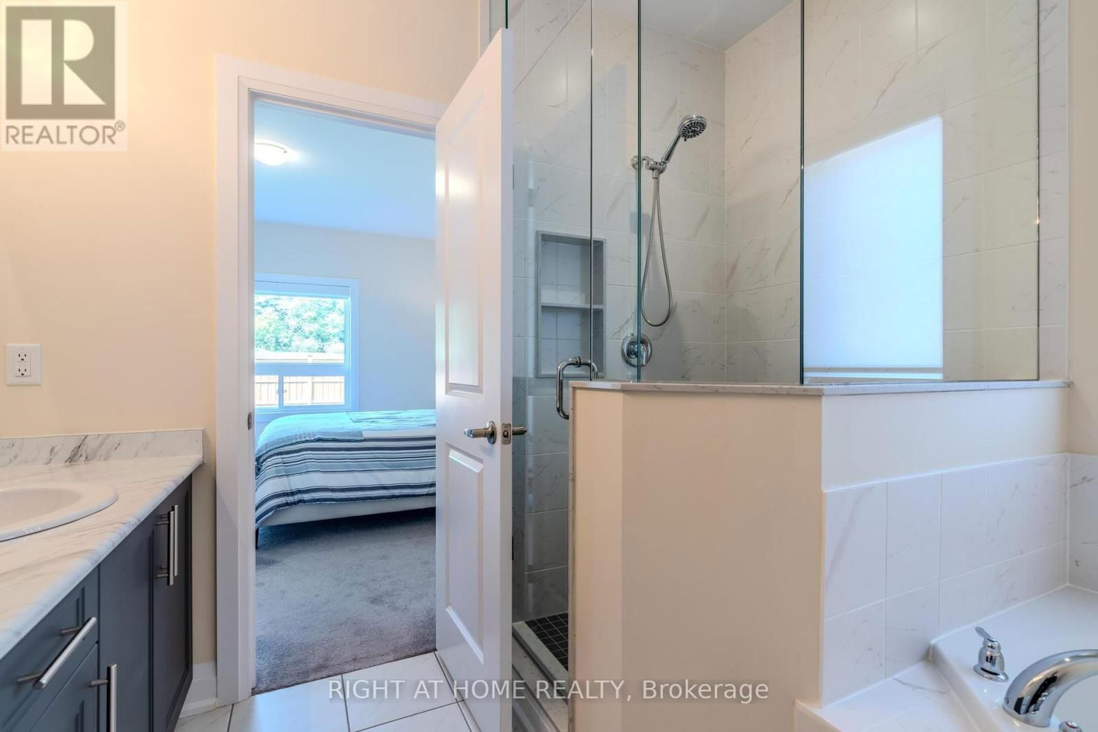 9 BEAUSOLEIL DRIVE Image 25