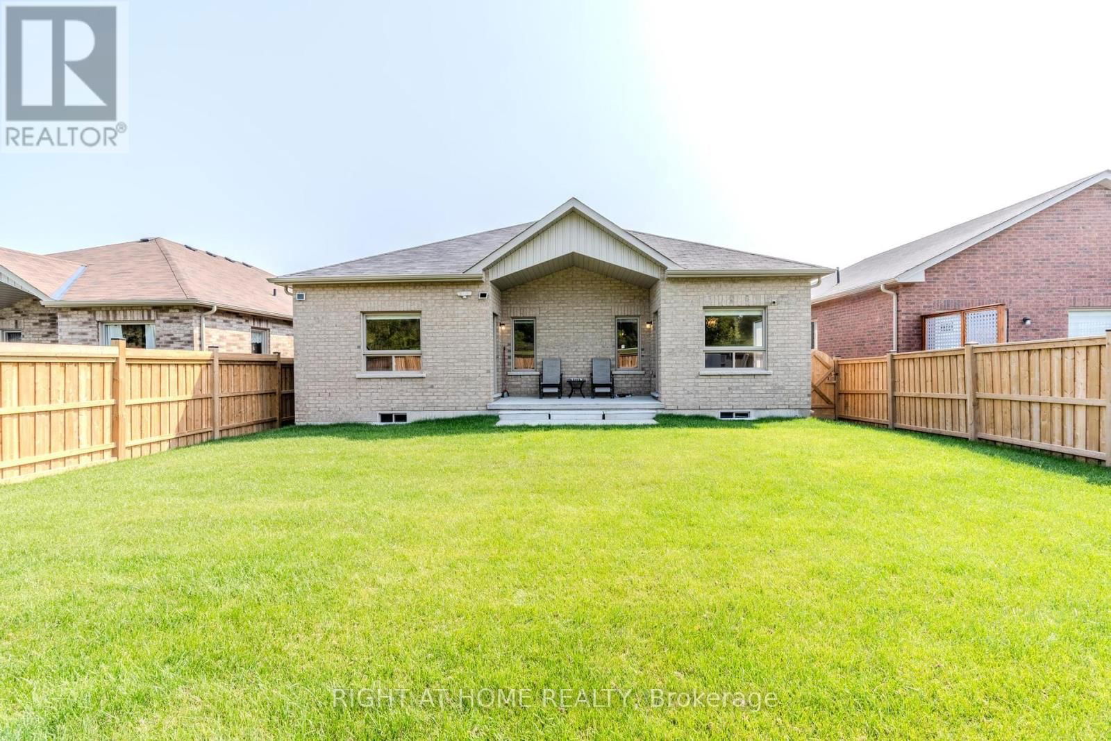 9 BEAUSOLEIL DRIVE Image 6