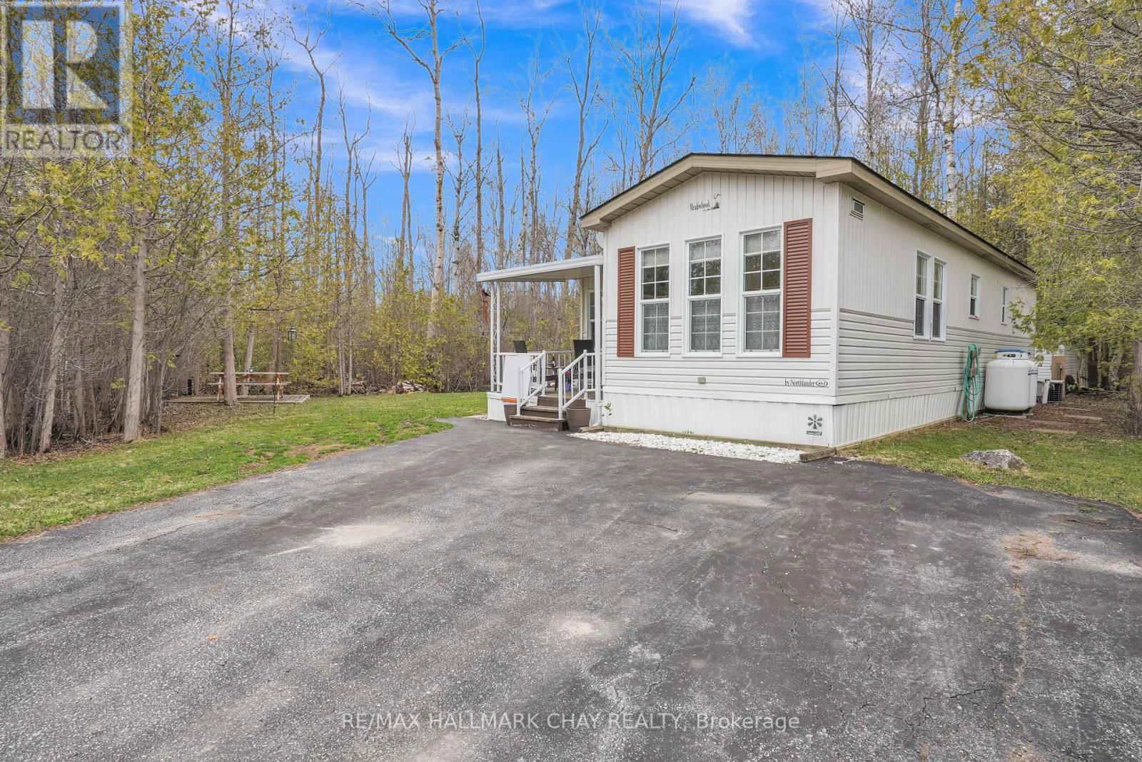 9 PRINCESS DIANA DRIVE Image 1