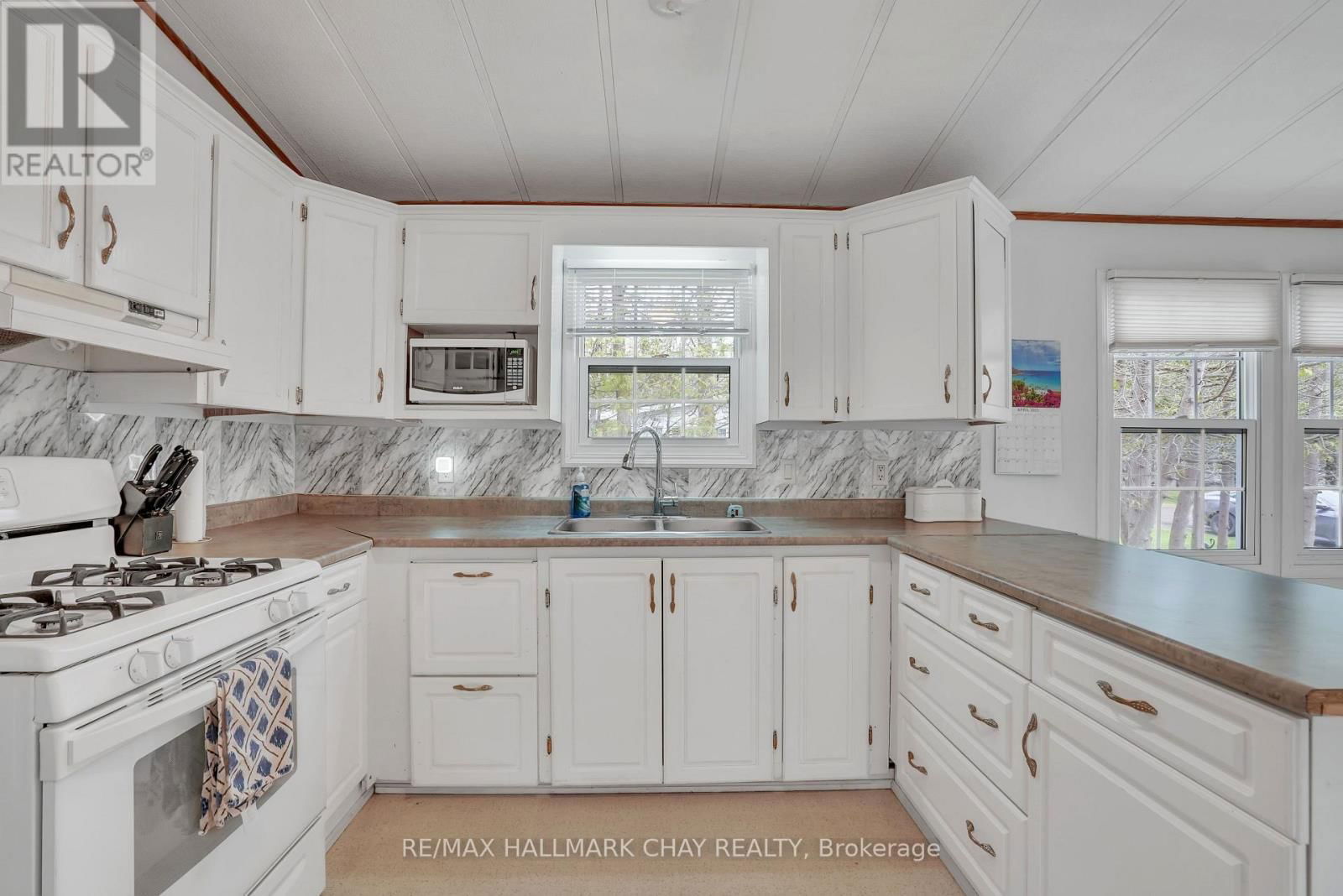9 PRINCESS DIANA DRIVE Image 11