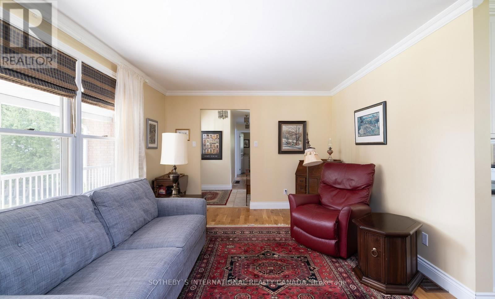 376 LAKESHORE ROAD Image 10