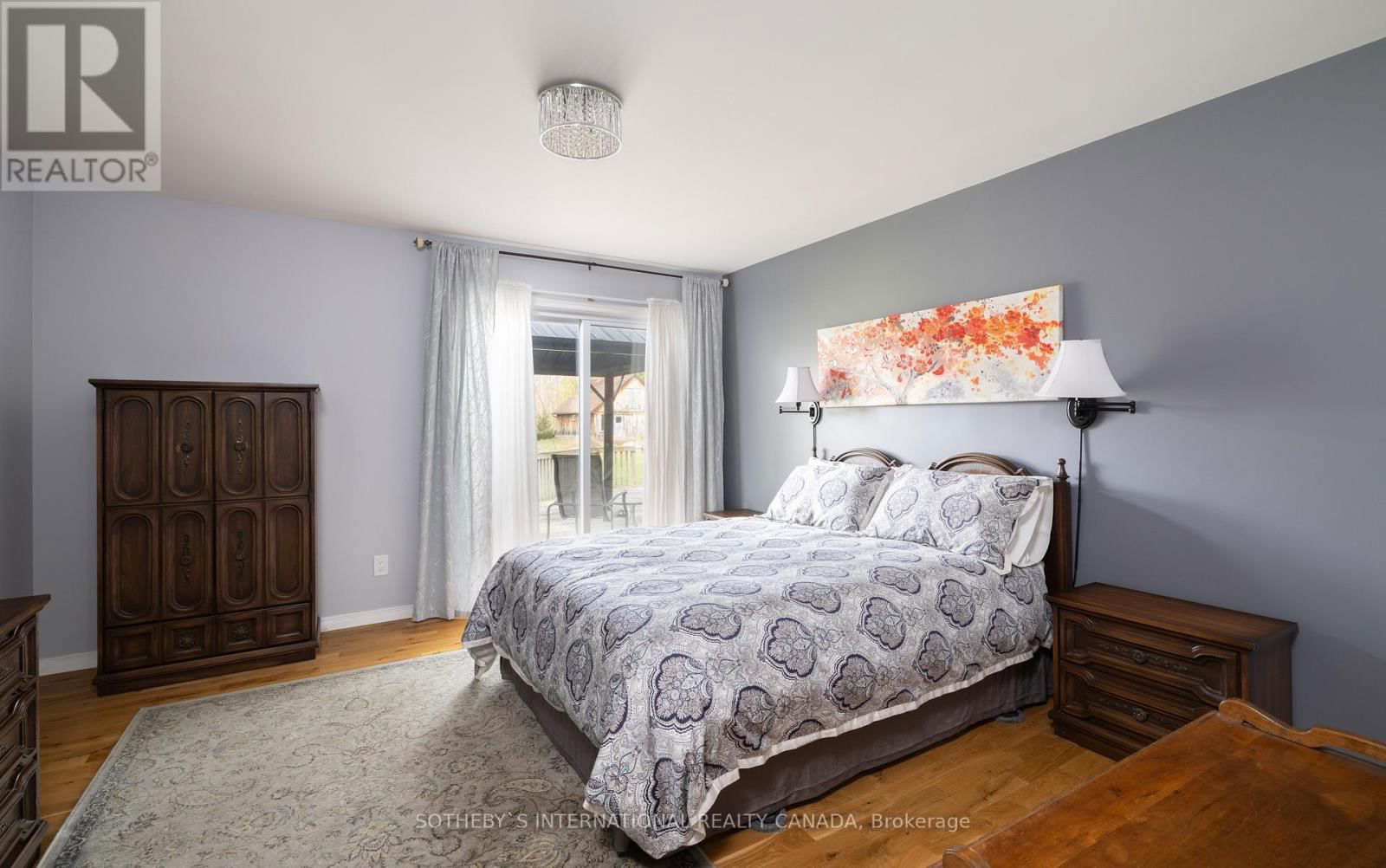 376 LAKESHORE ROAD Image 11