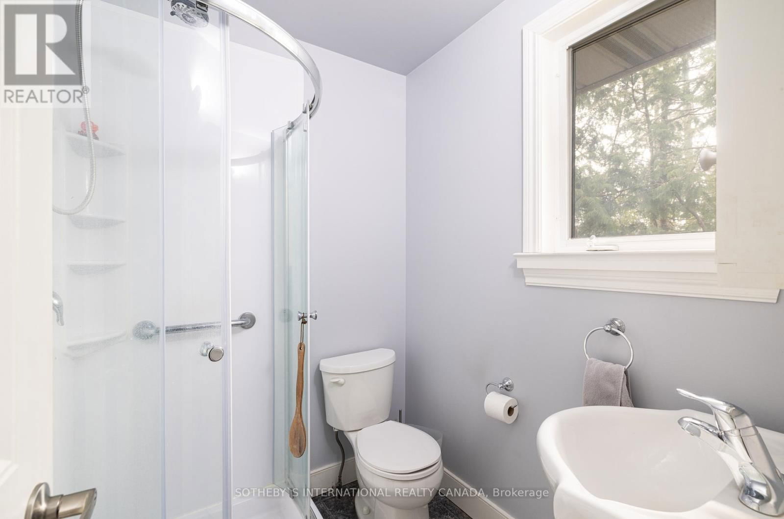 376 LAKESHORE ROAD Image 12