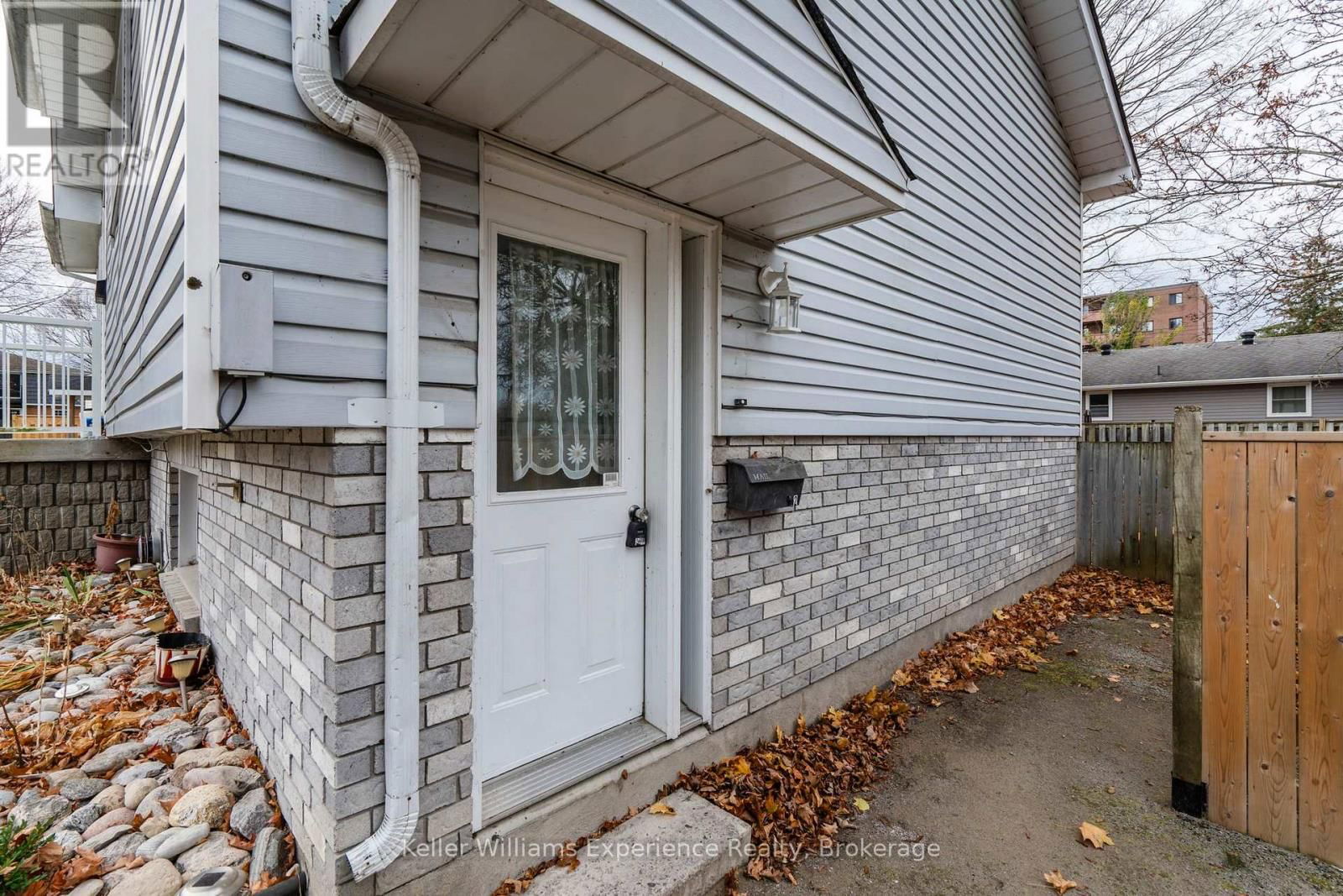 538 NELSON STREET Image 10