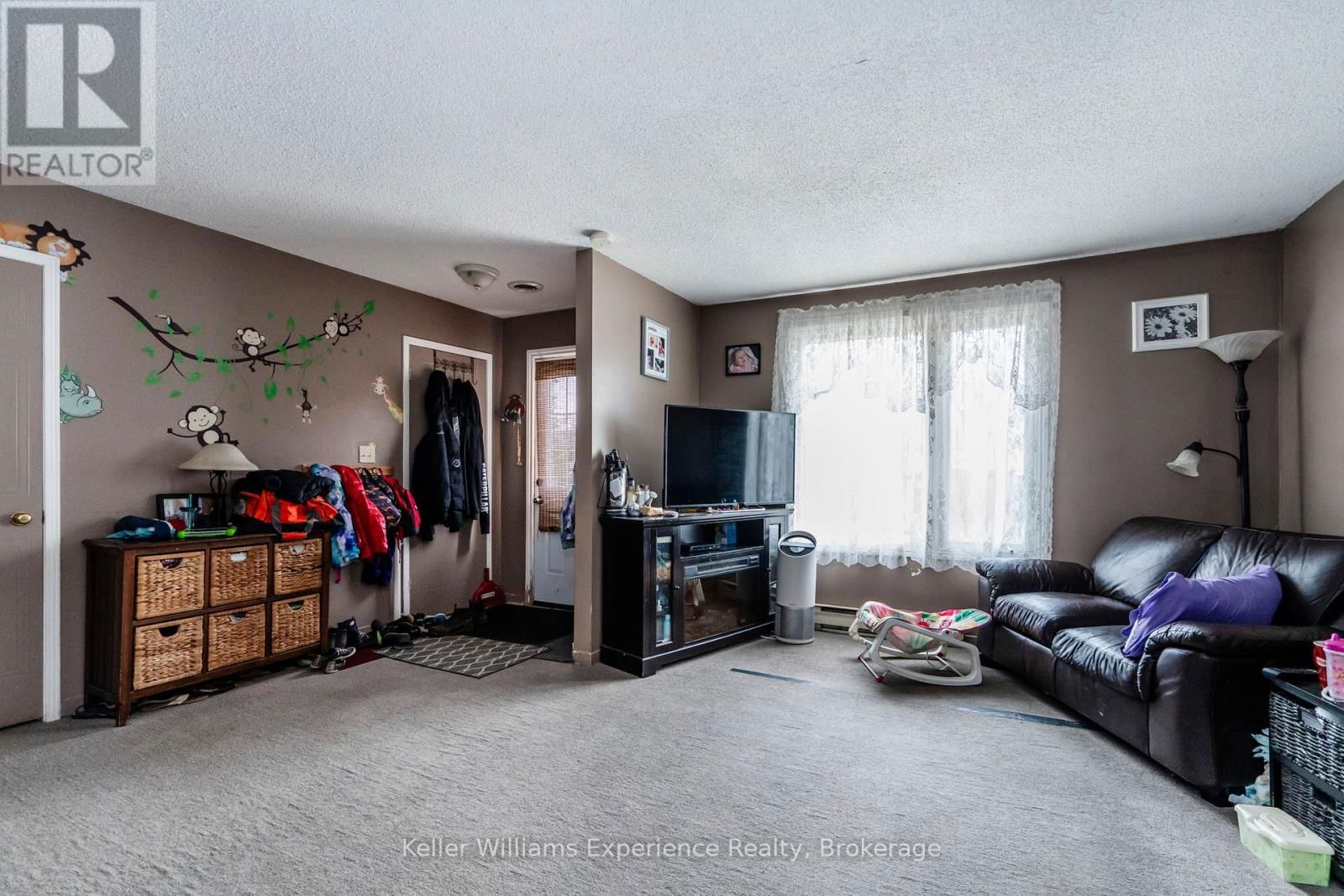 538 NELSON STREET Image 5