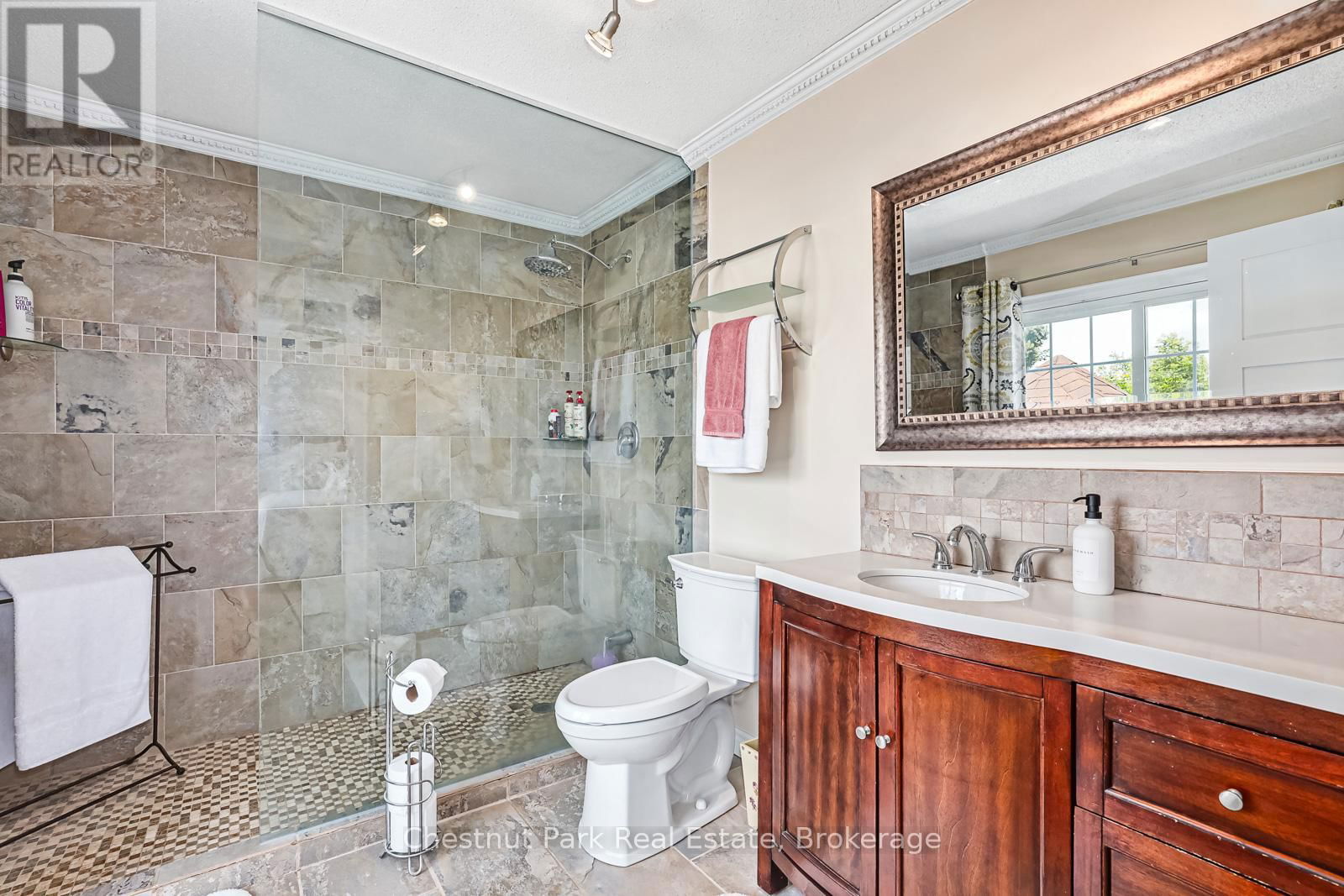 4 HARBEN COURT Image 27