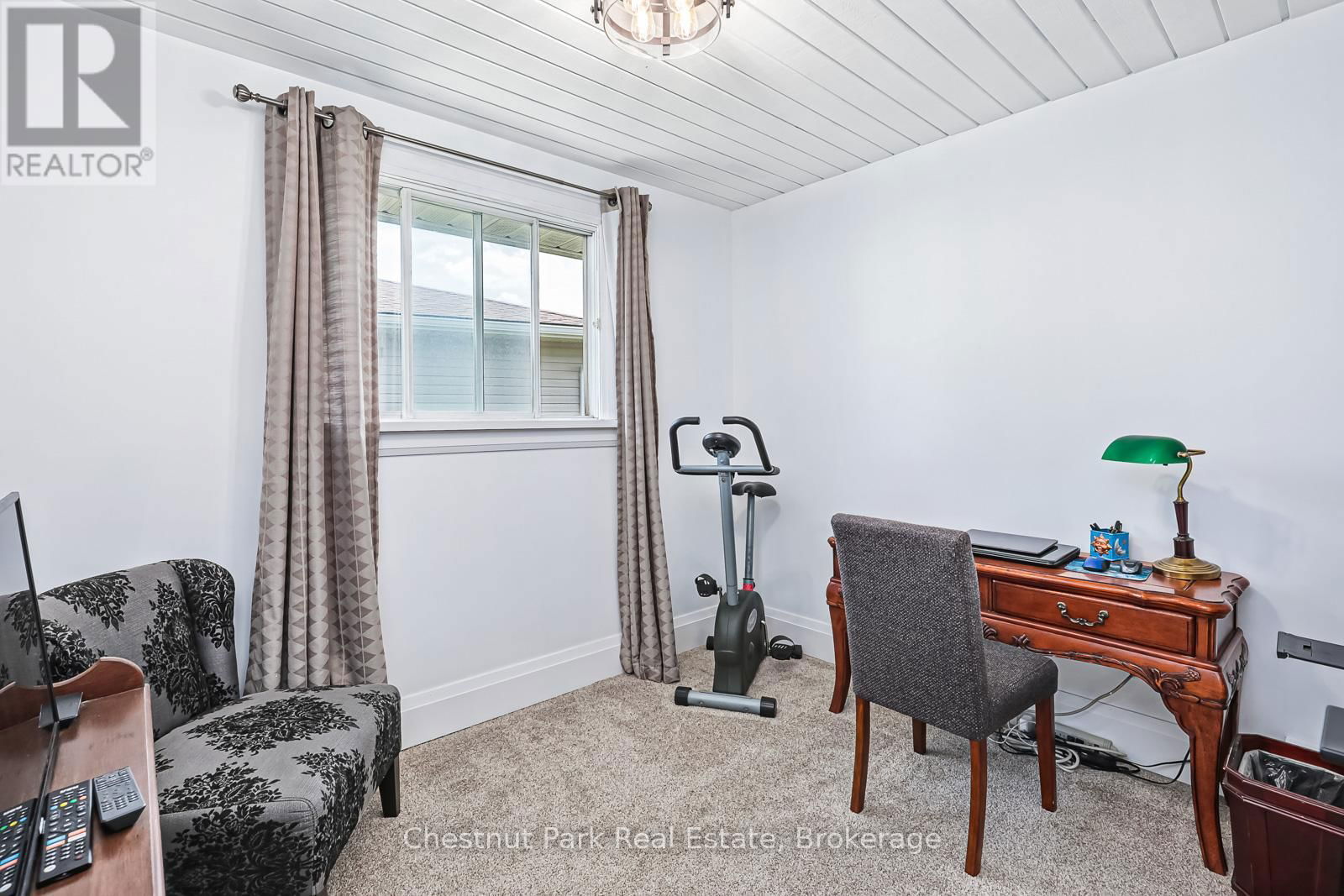 4 HARBEN COURT Image 34