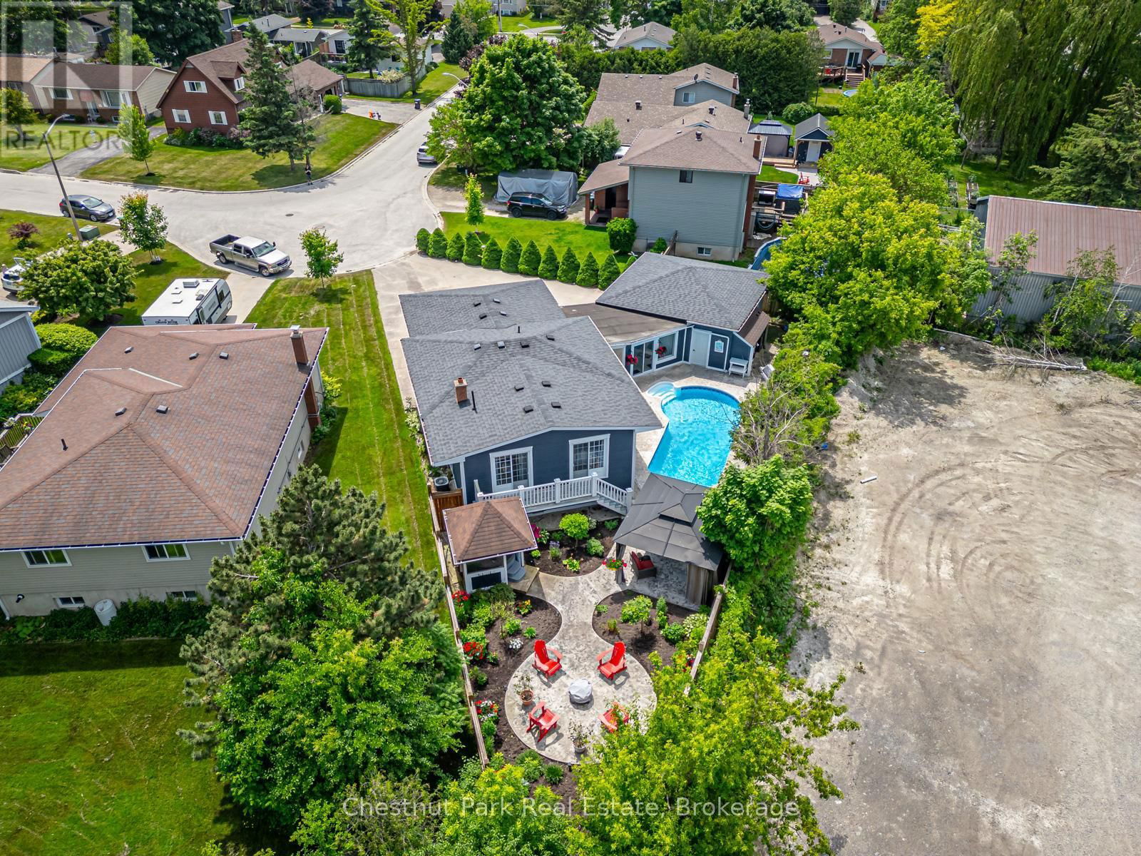 4 HARBEN COURT Image 48