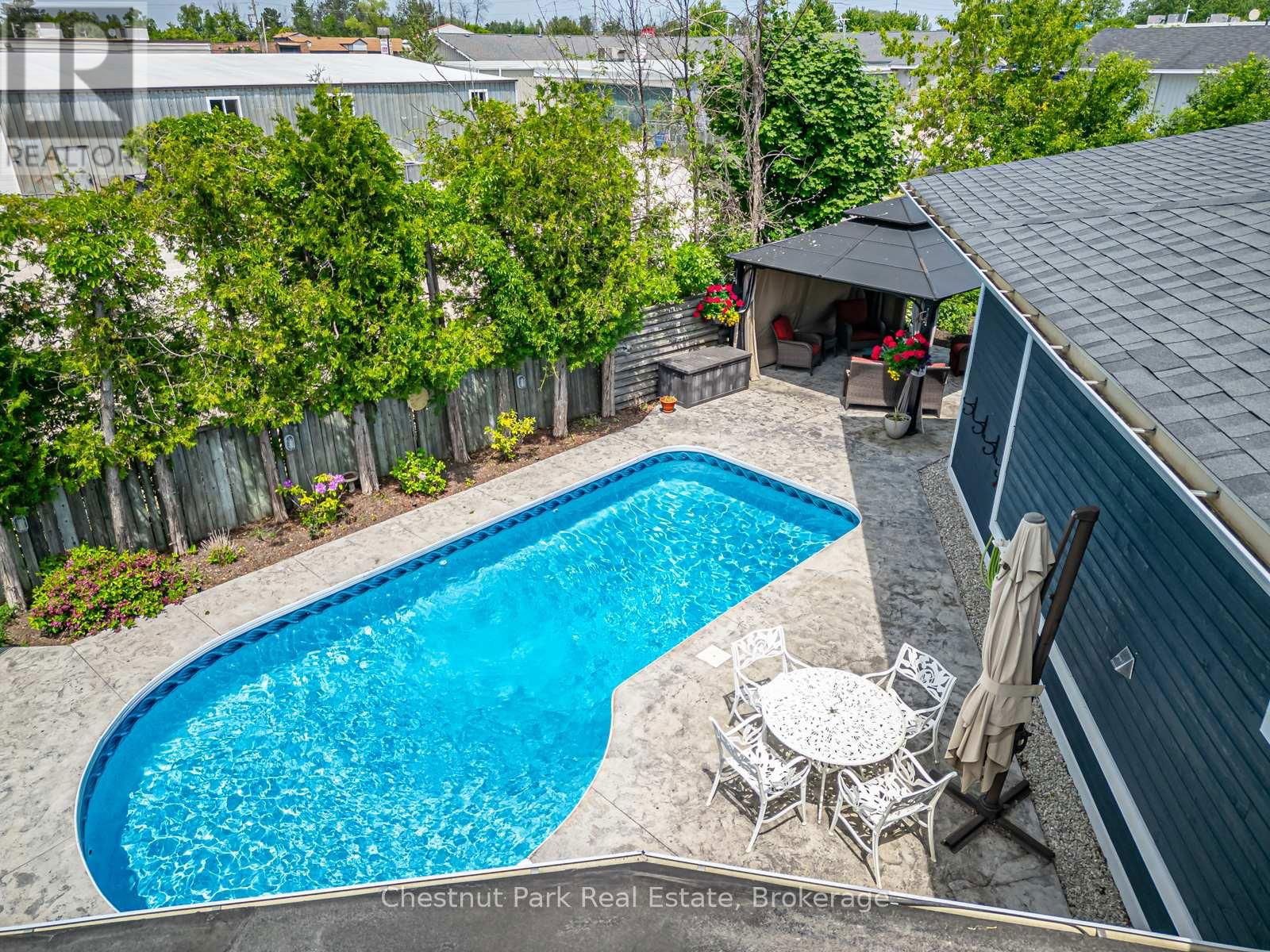 4 HARBEN COURT Image 50