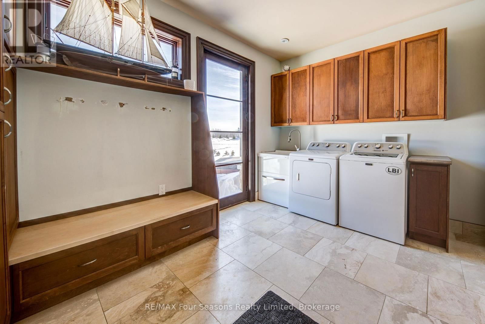 12 WINDROSE VALLEY BOULEVARD Image 23