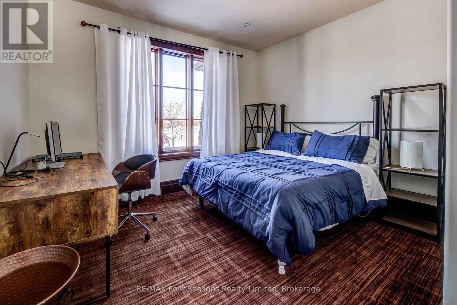 12 WINDROSE VALLEY BOULEVARD Image 24