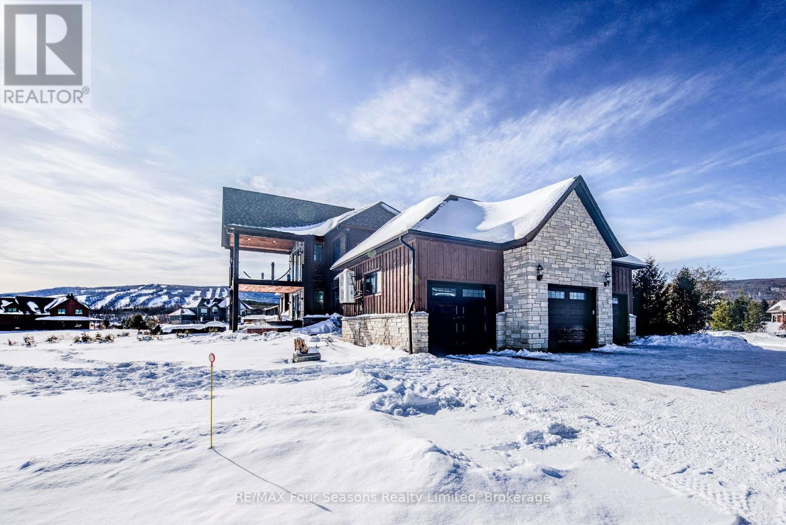12 WINDROSE VALLEY BOULEVARD Image 37