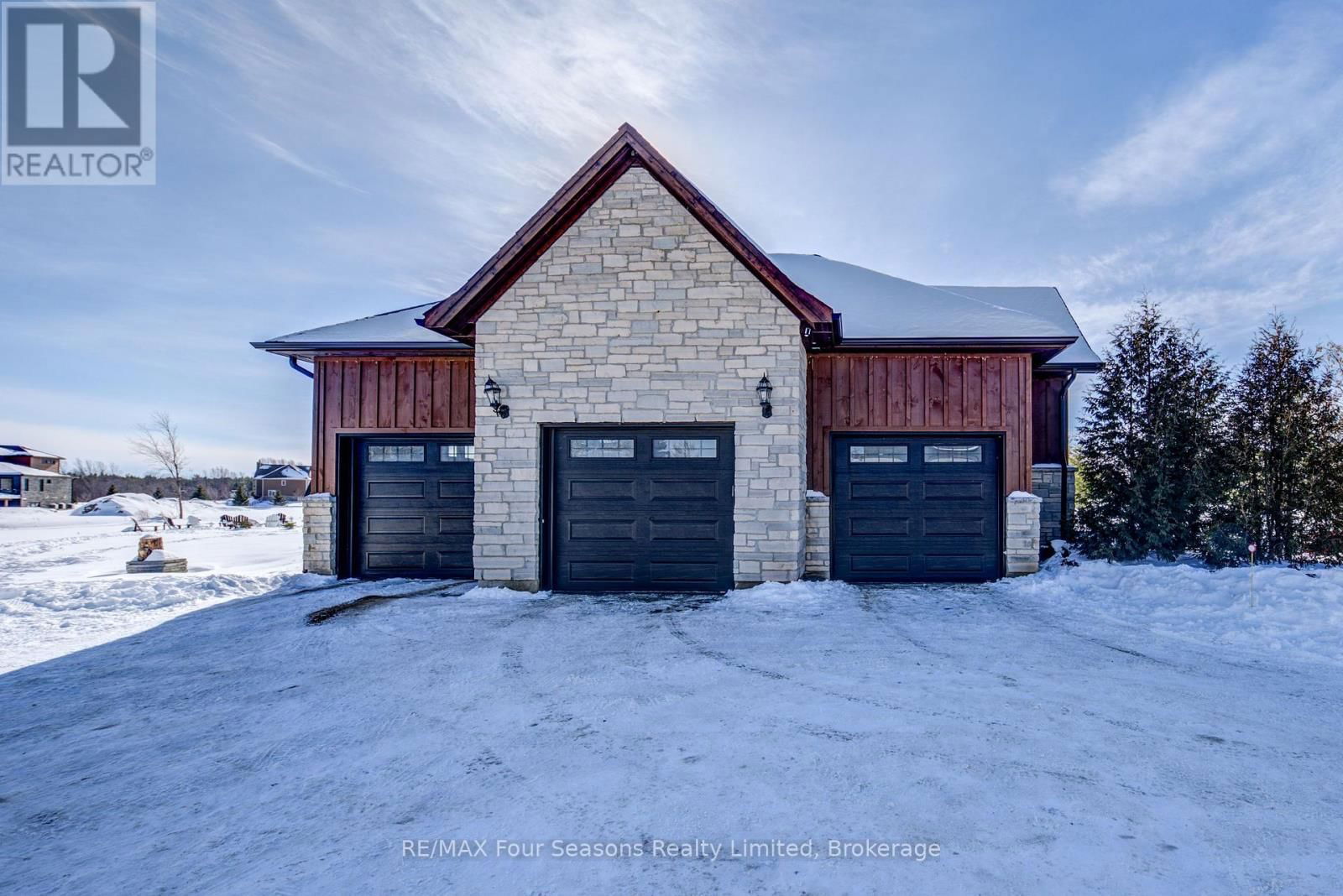 12 WINDROSE VALLEY BOULEVARD Image 40