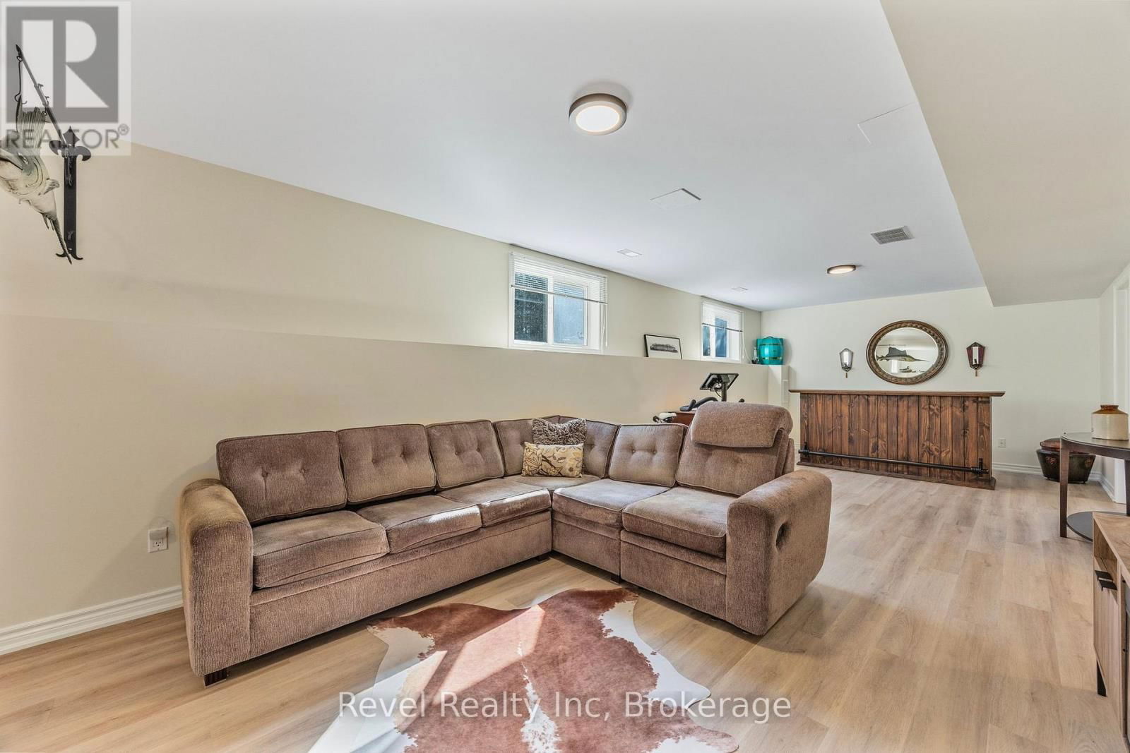89 TROUT LANE Image 30