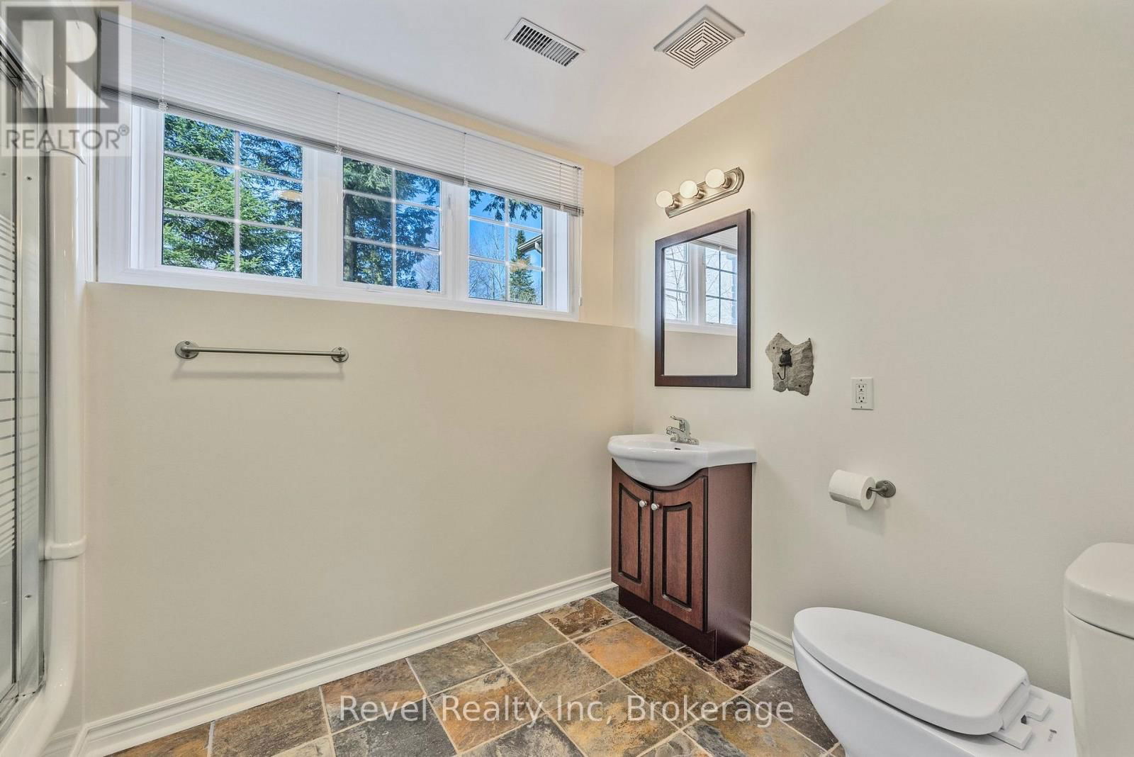 89 TROUT LANE Image 31