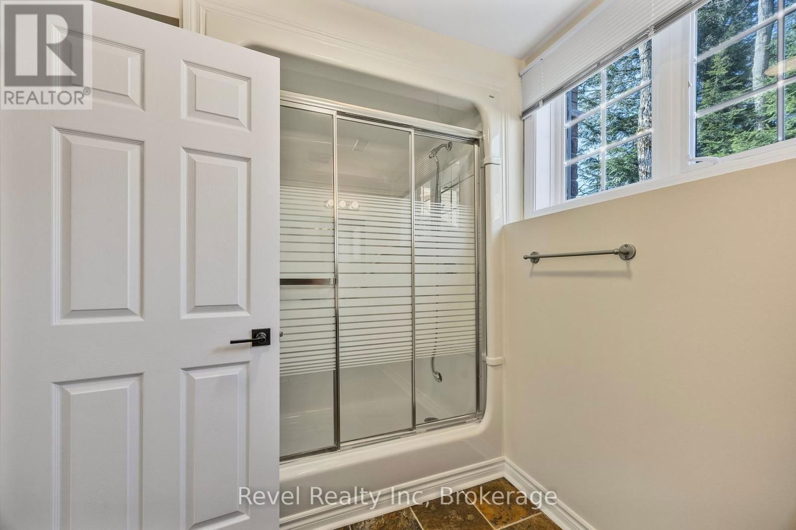 89 TROUT LANE Image 34