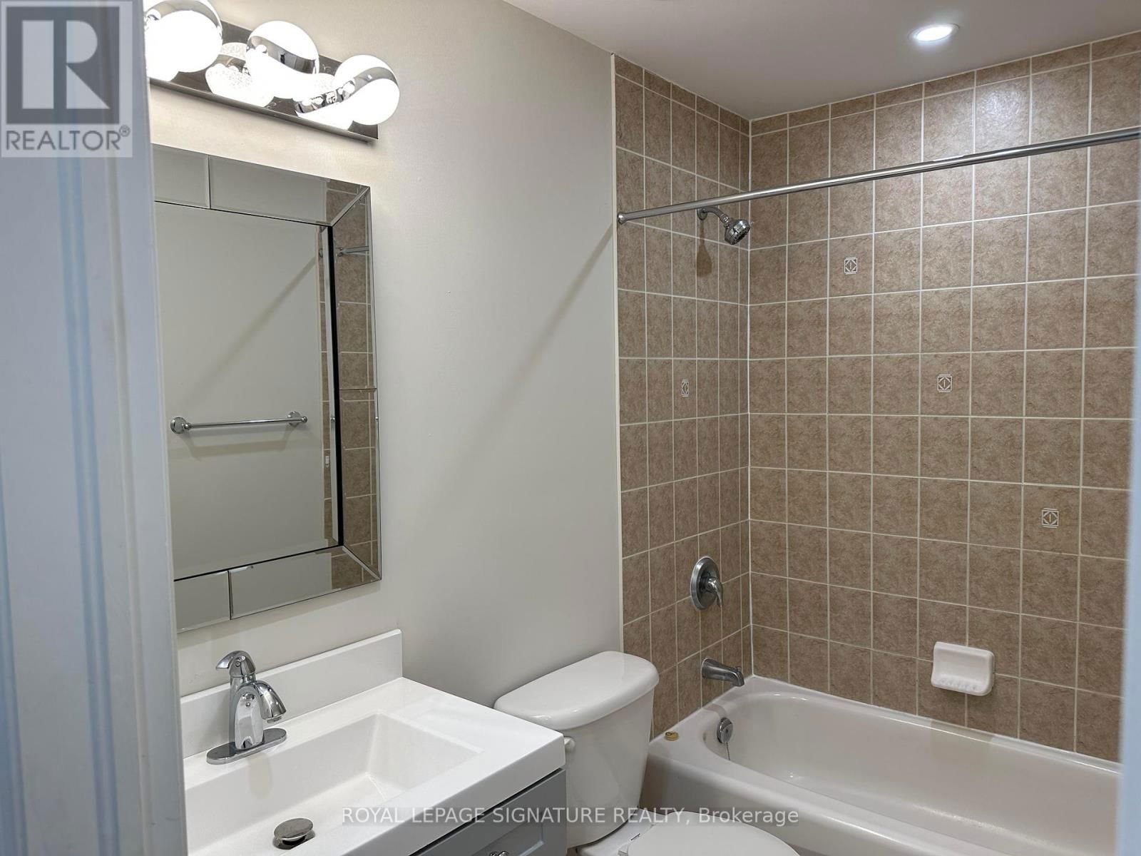 35 SAXON ROAD Image 8