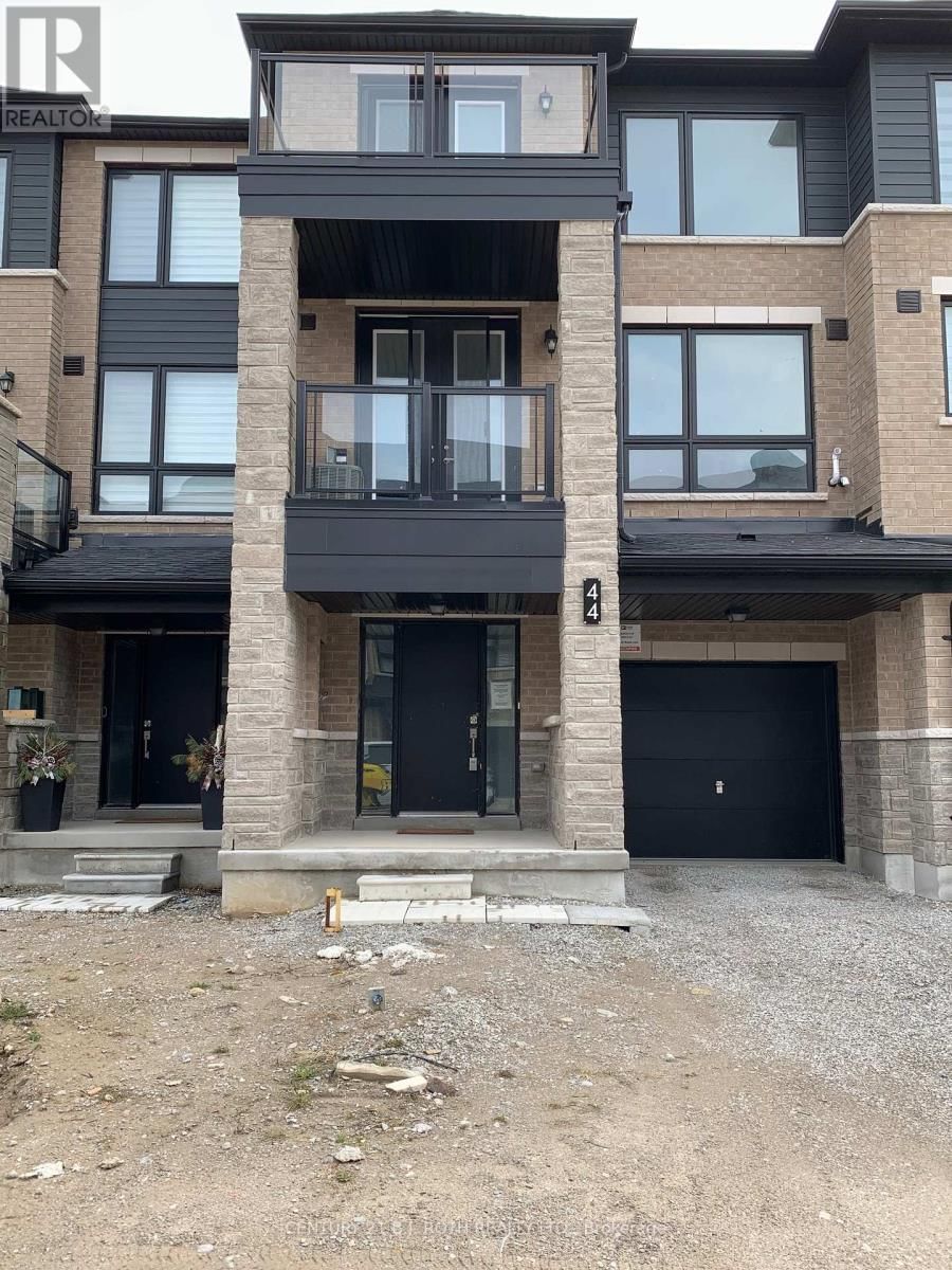 44 RED MAPLE LANE Image 1