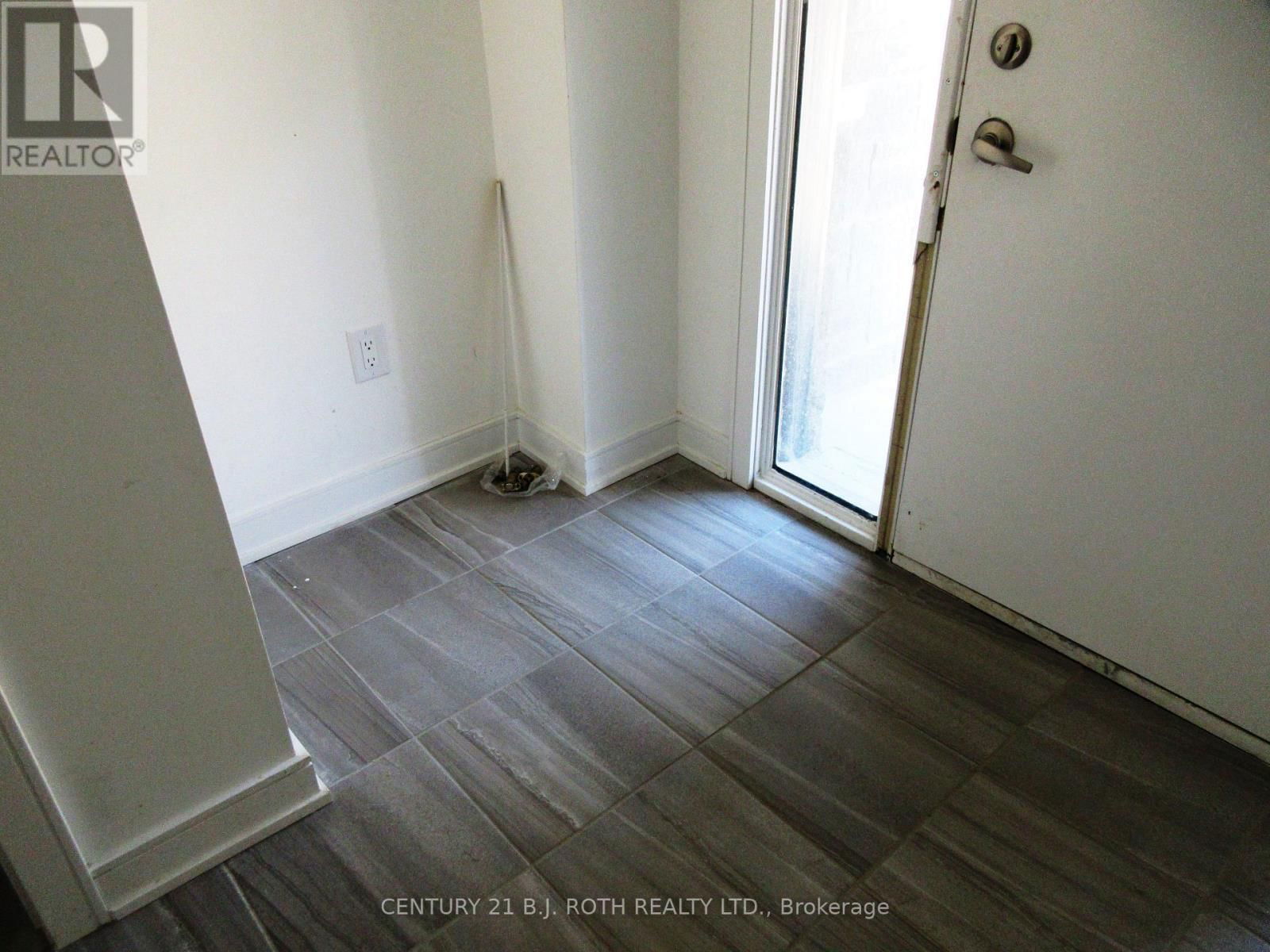 44 RED MAPLE LANE Image 20
