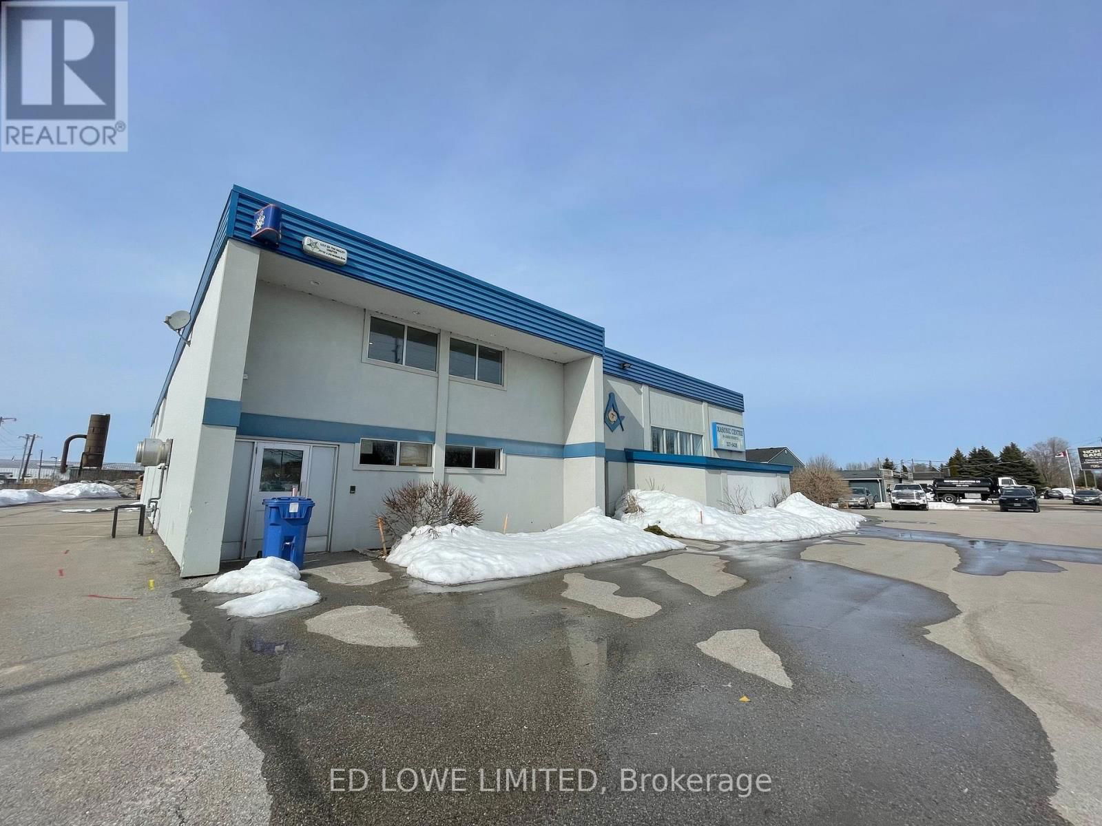 24 JAMES STREET EAST Image 15