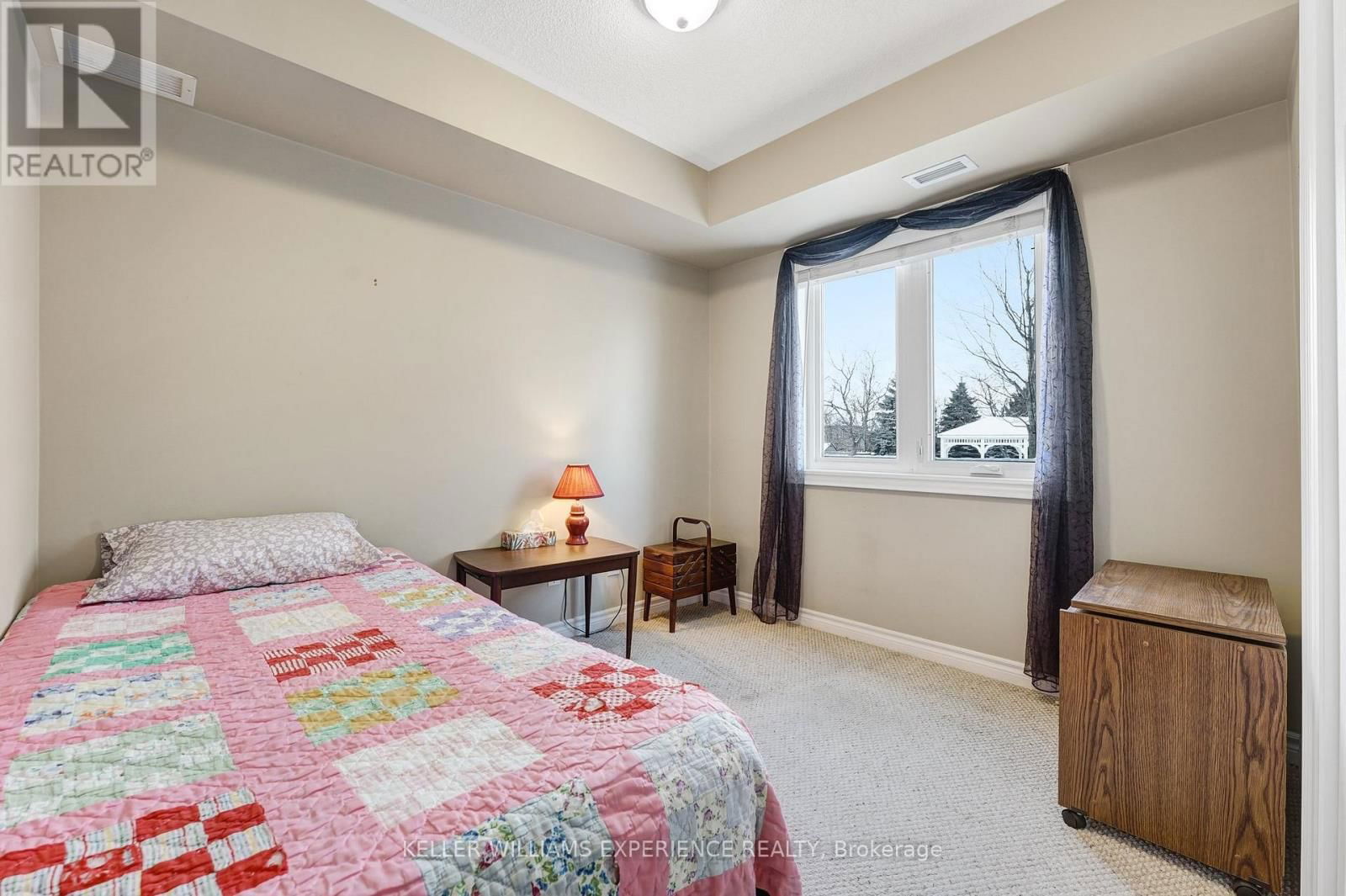 109 - 500 MAPLEVIEW DRIVE WEST Image 16