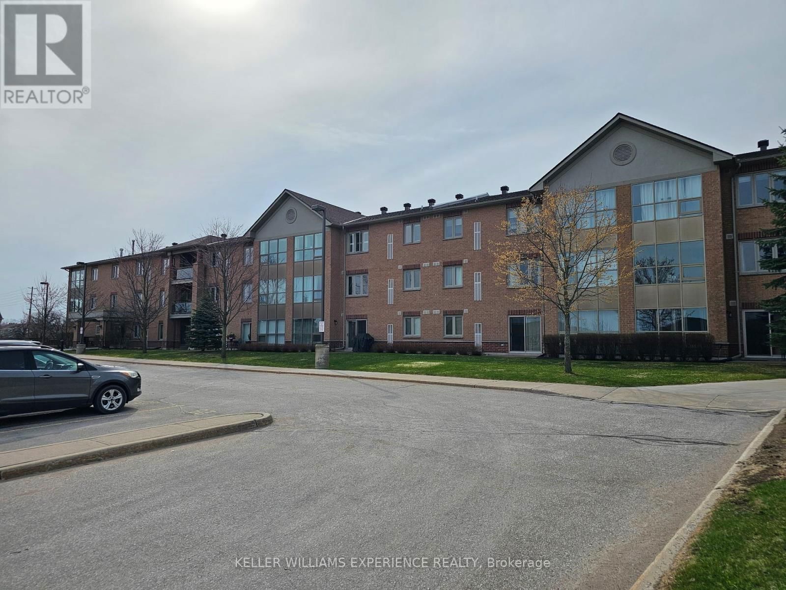 109 - 500 MAPLEVIEW DRIVE WEST Image 29