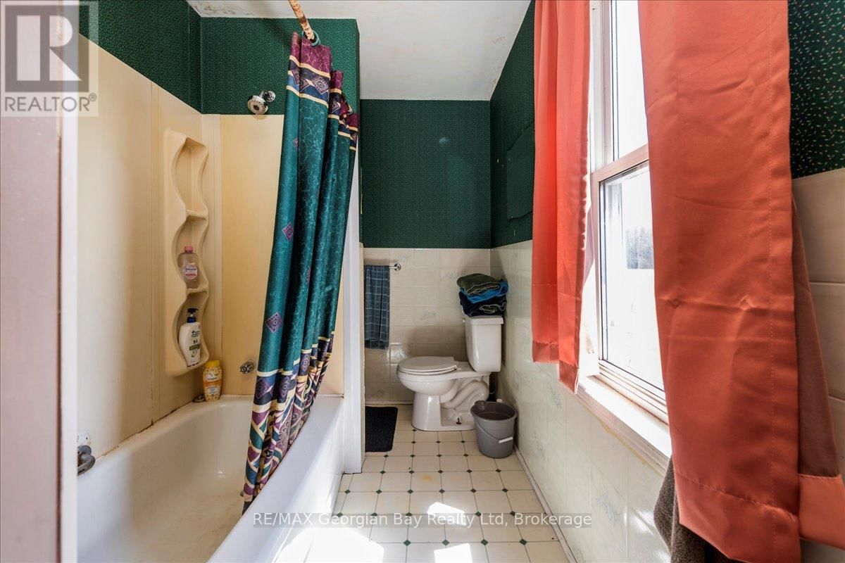 579 MARSHALL ROAD Image 11