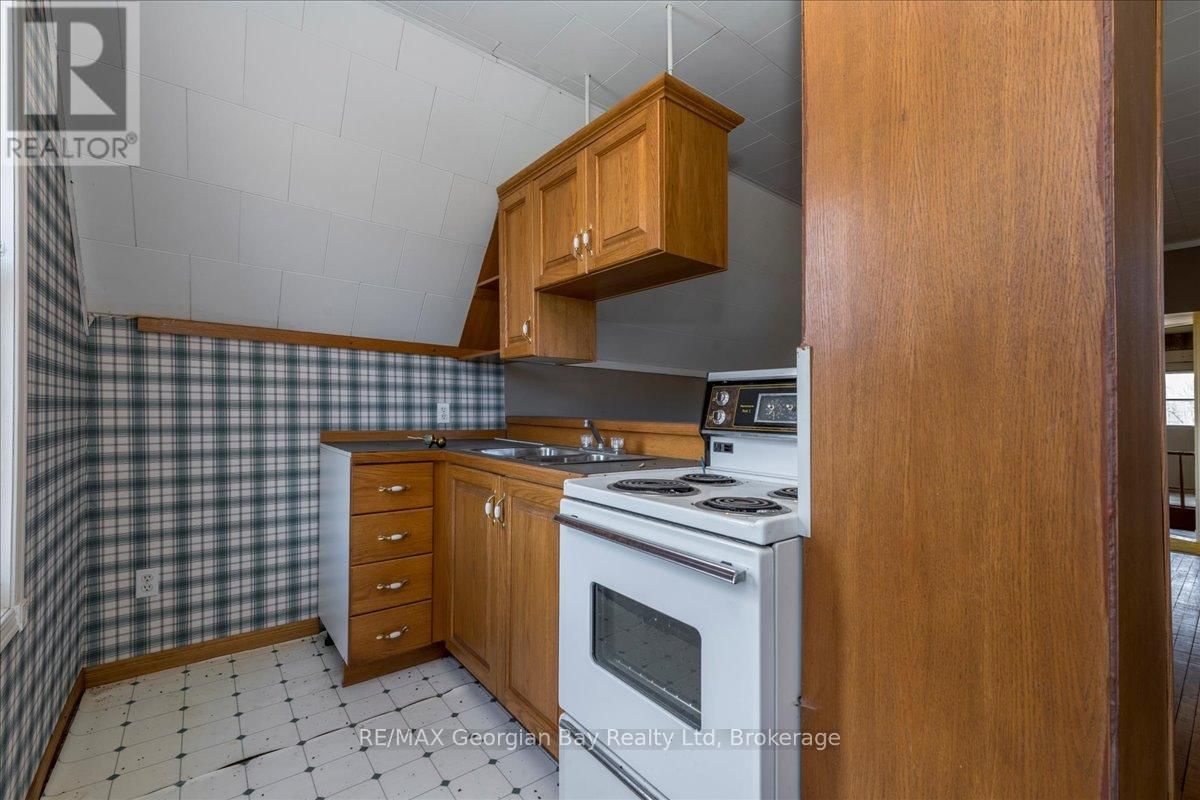 579 MARSHALL ROAD Image 13
