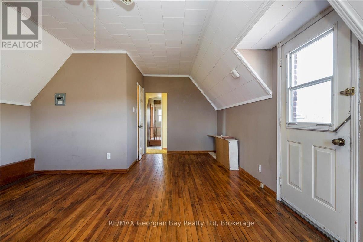 579 MARSHALL ROAD Image 15