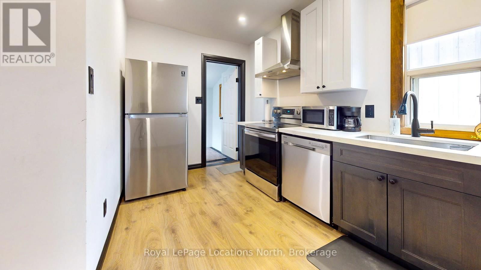 452 HURONTARIO STREET Image 26