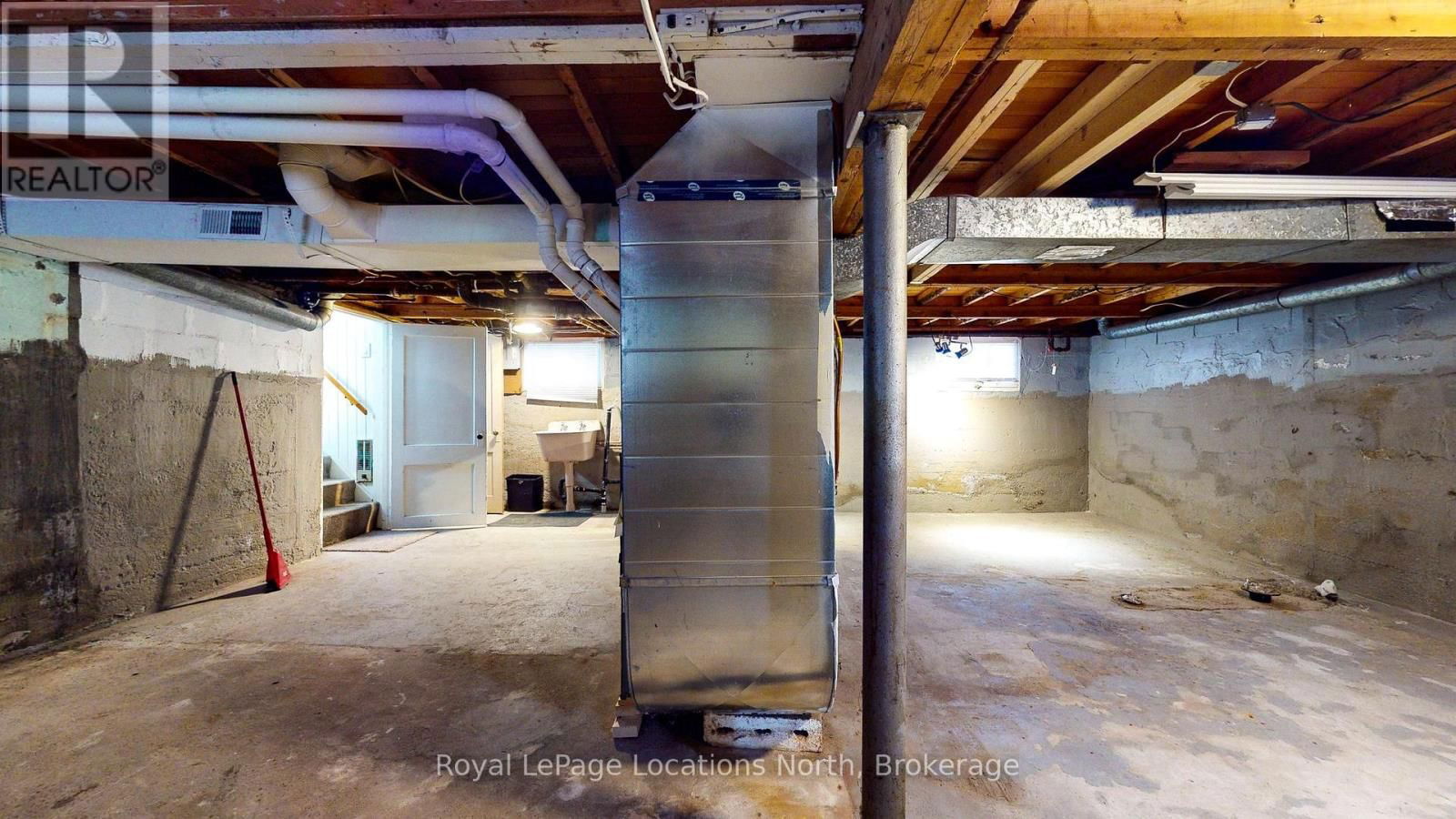 452 HURONTARIO STREET Image 29