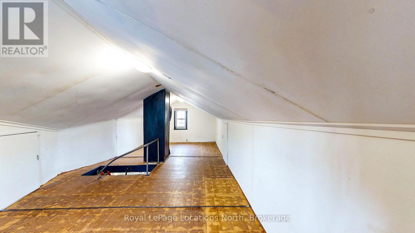 452 HURONTARIO STREET Image 34