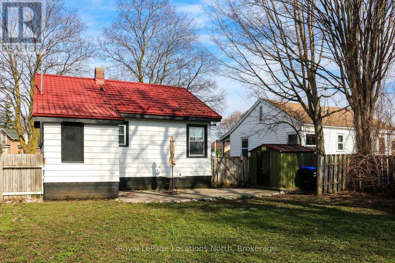 452 HURONTARIO STREET Image 35