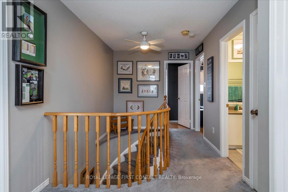 35 BLAIR CRESCENT Image 12