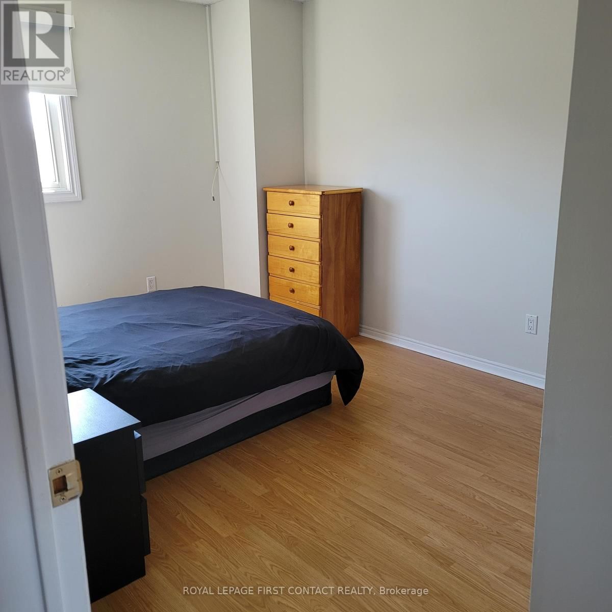 35 BLAIR CRESCENT Image 18