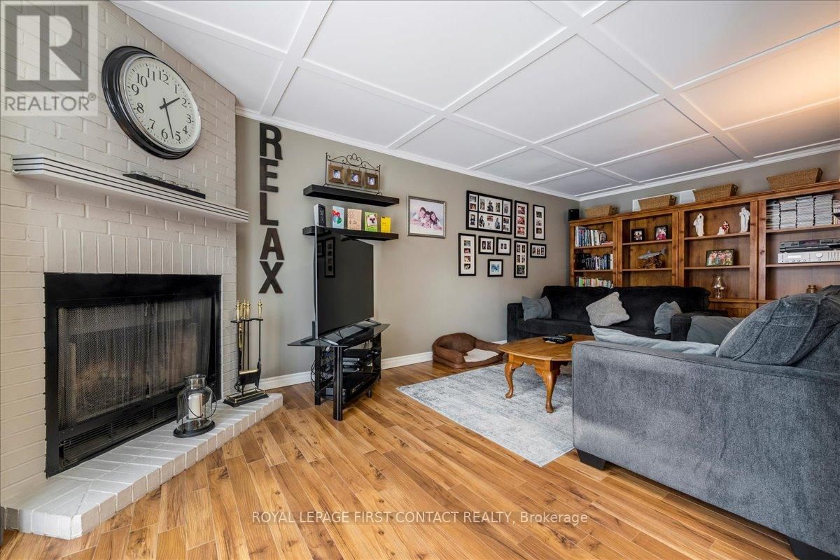 35 BLAIR CRESCENT Image 8
