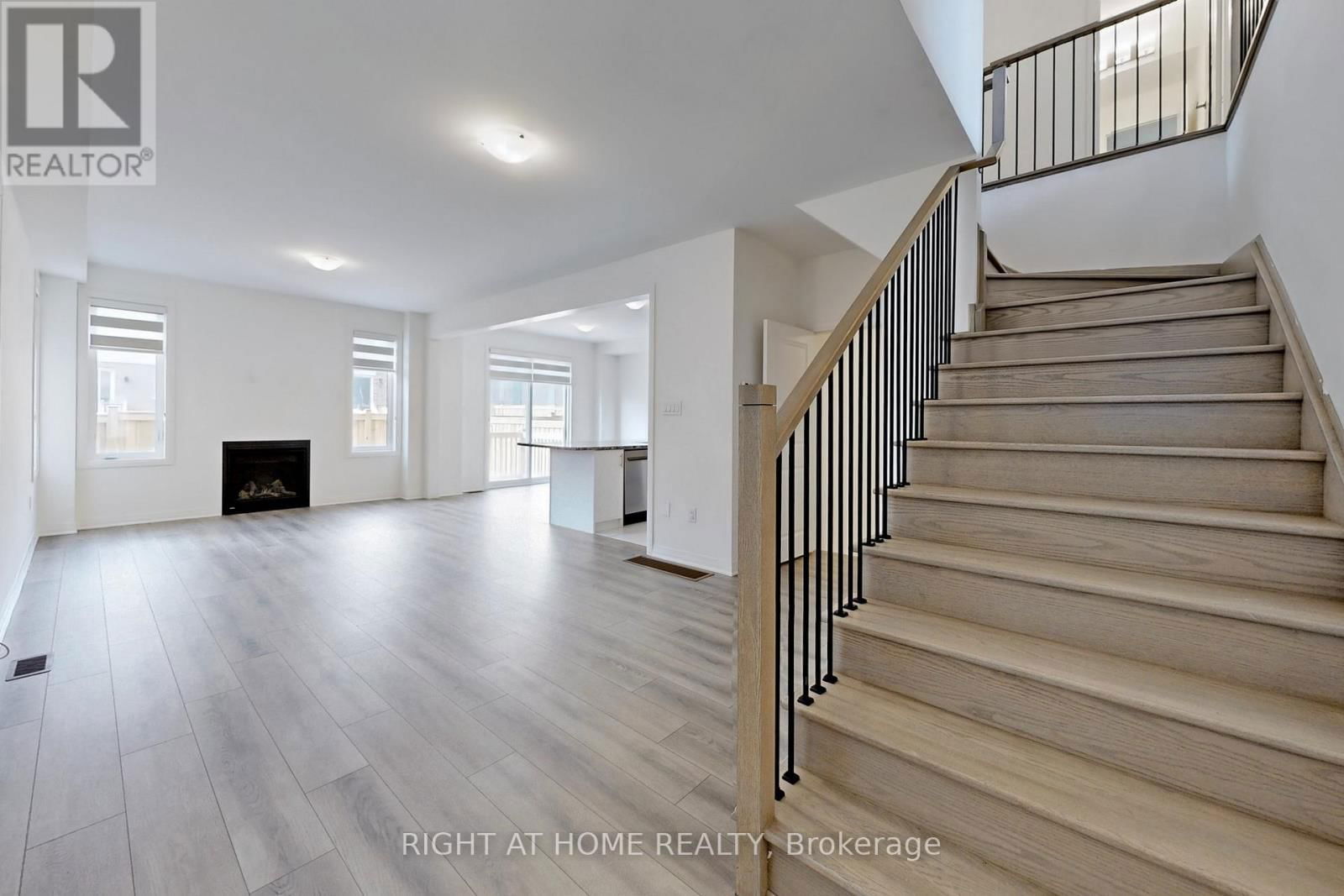 47 SHEPHERD DRIVE Image 23