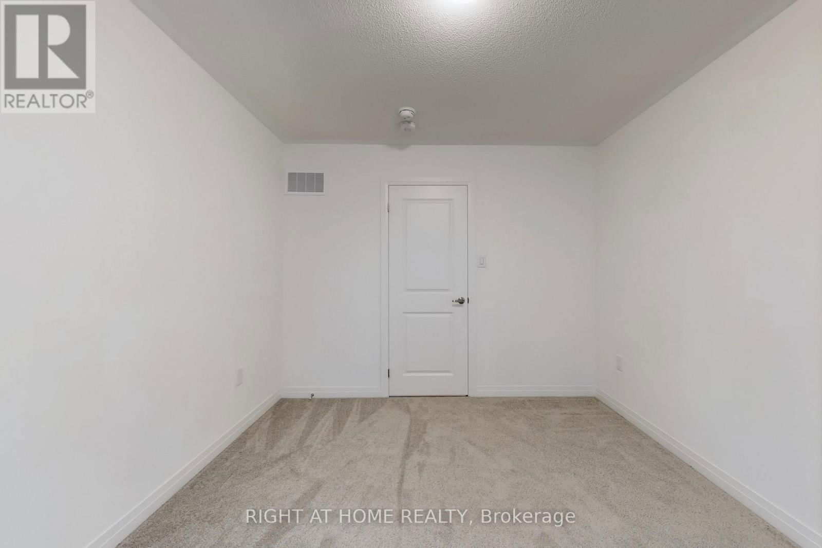 47 SHEPHERD DRIVE Image 33