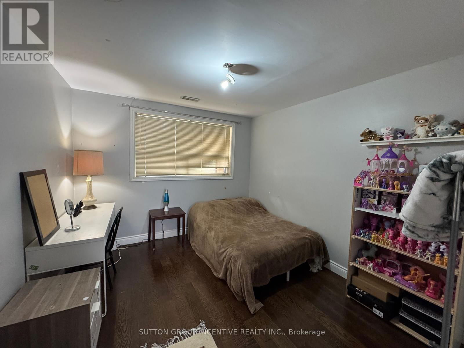 10 CELESTINE COURT Image 13