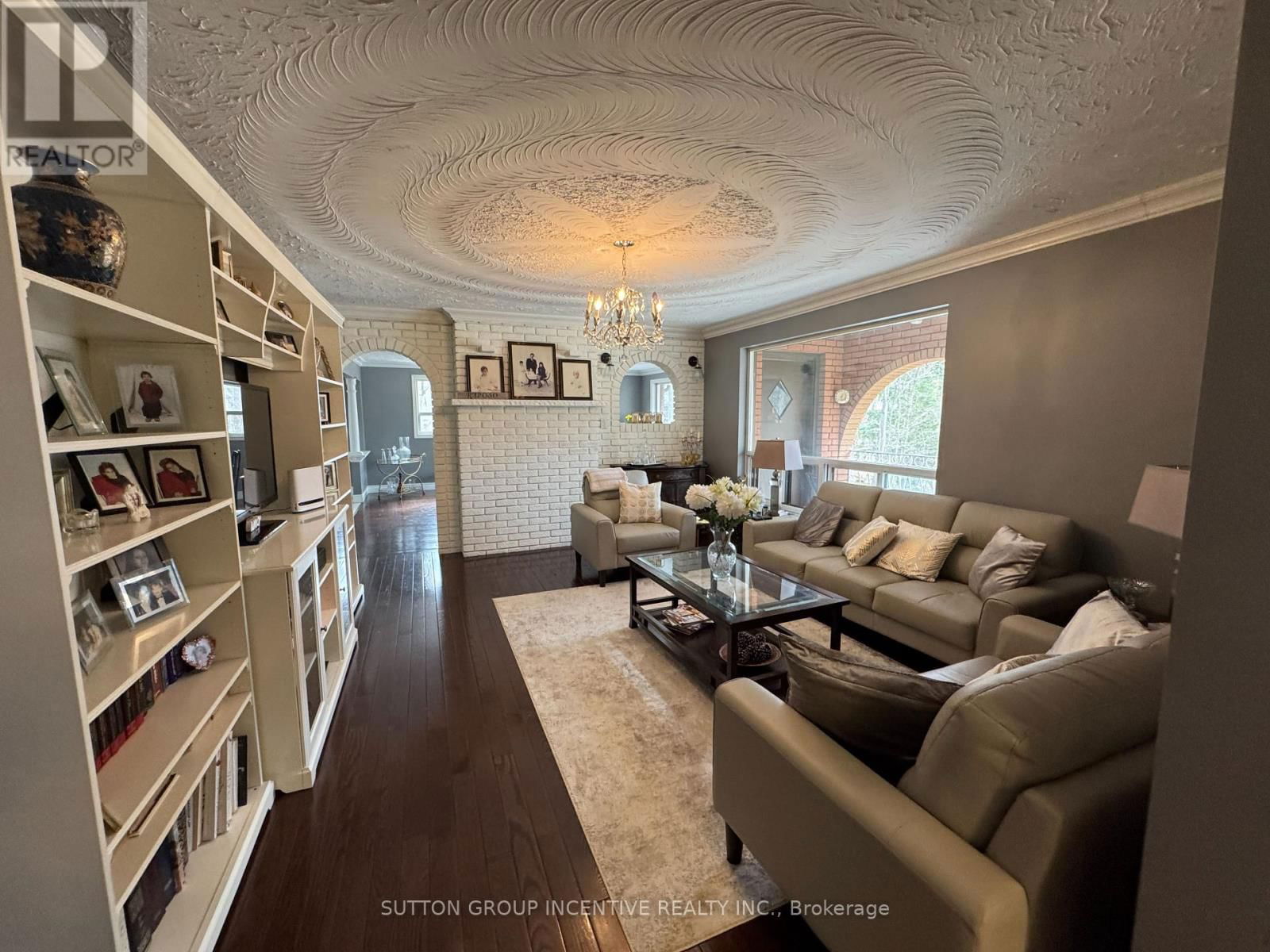 10 CELESTINE COURT Image 17
