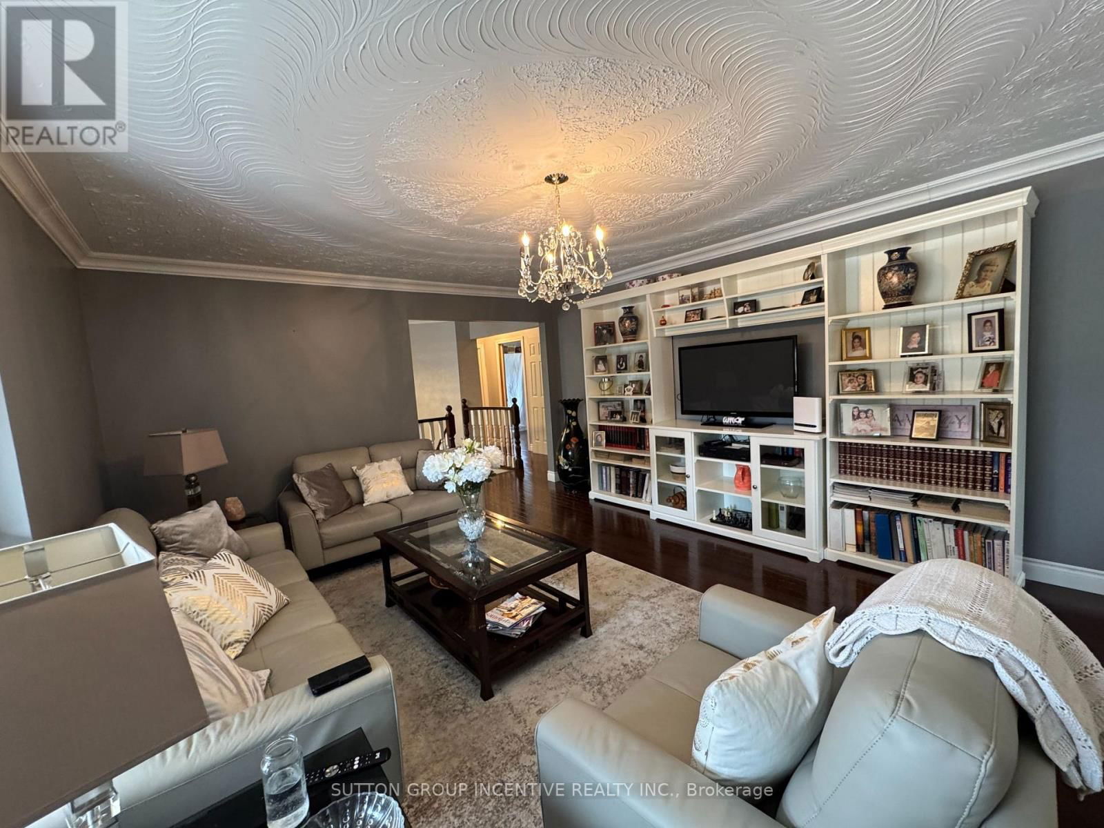 10 CELESTINE COURT Image 19
