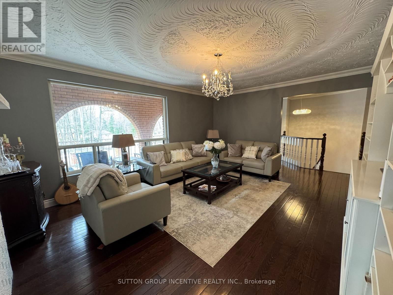 10 CELESTINE COURT Image 20